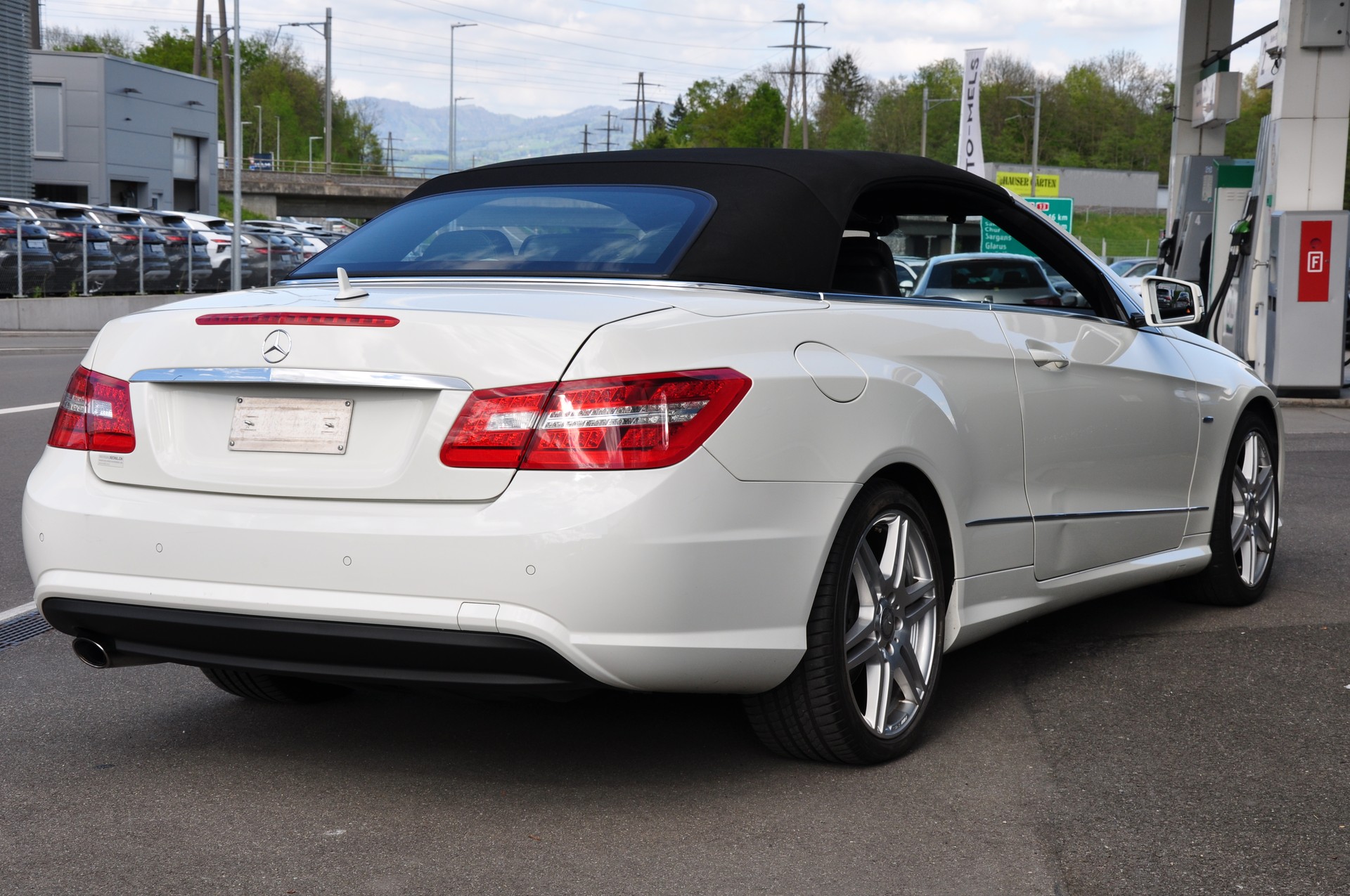 MERCEDES-BENZ E 250 CGI BlueEfficiency Automatic-image-7