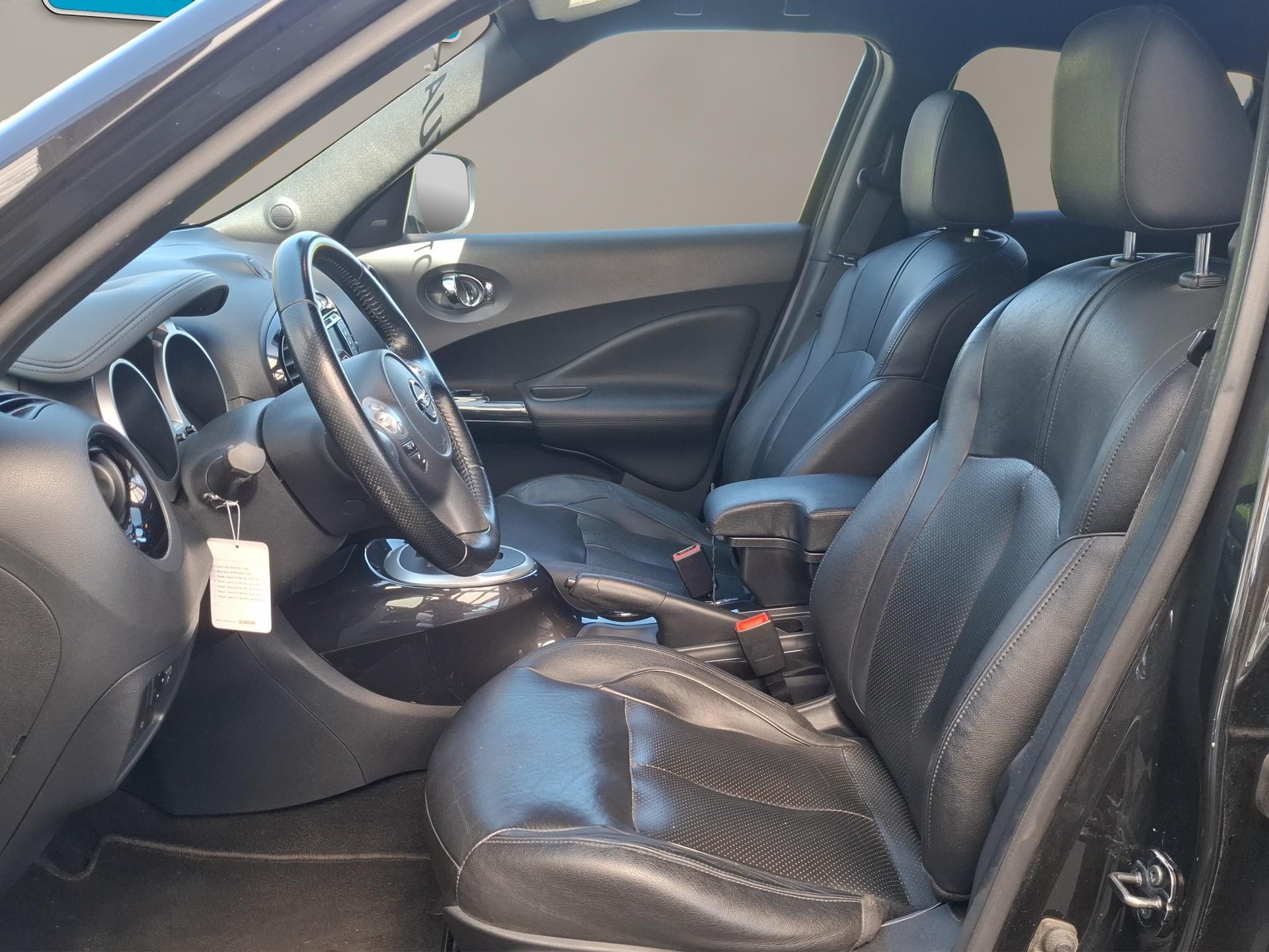 NISSAN Juke 1.6 16V Tekna-image-2