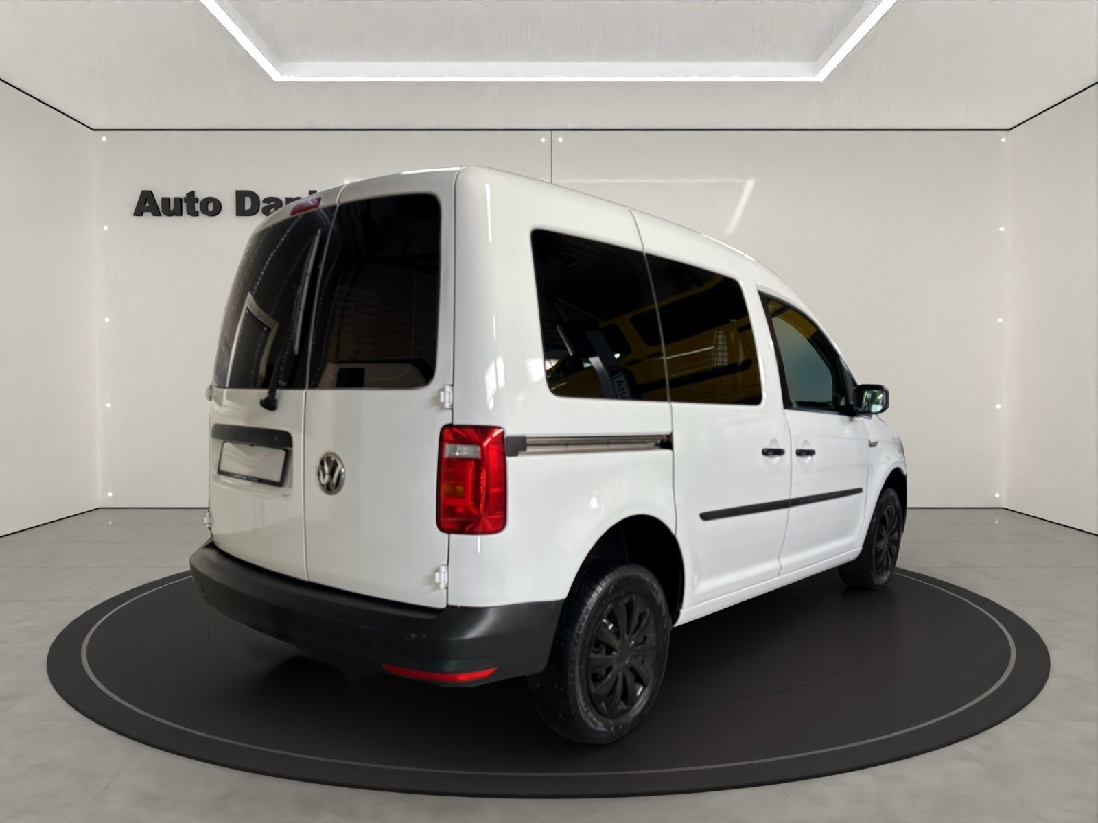 VW Caddy 1.0TSI BlueMotion Technology-image-4