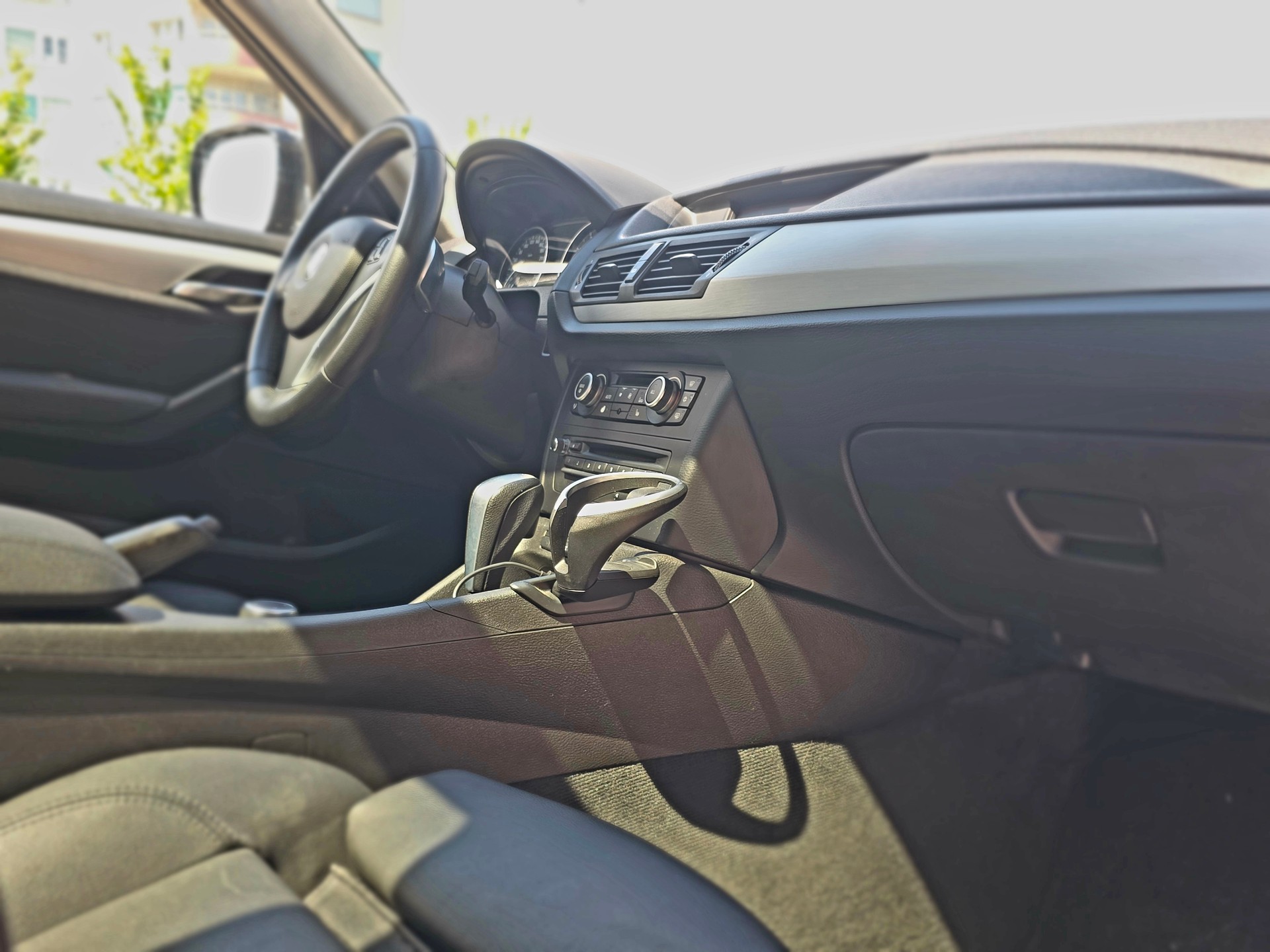 BMW X1 xDrive 28i Steptronic-image-7