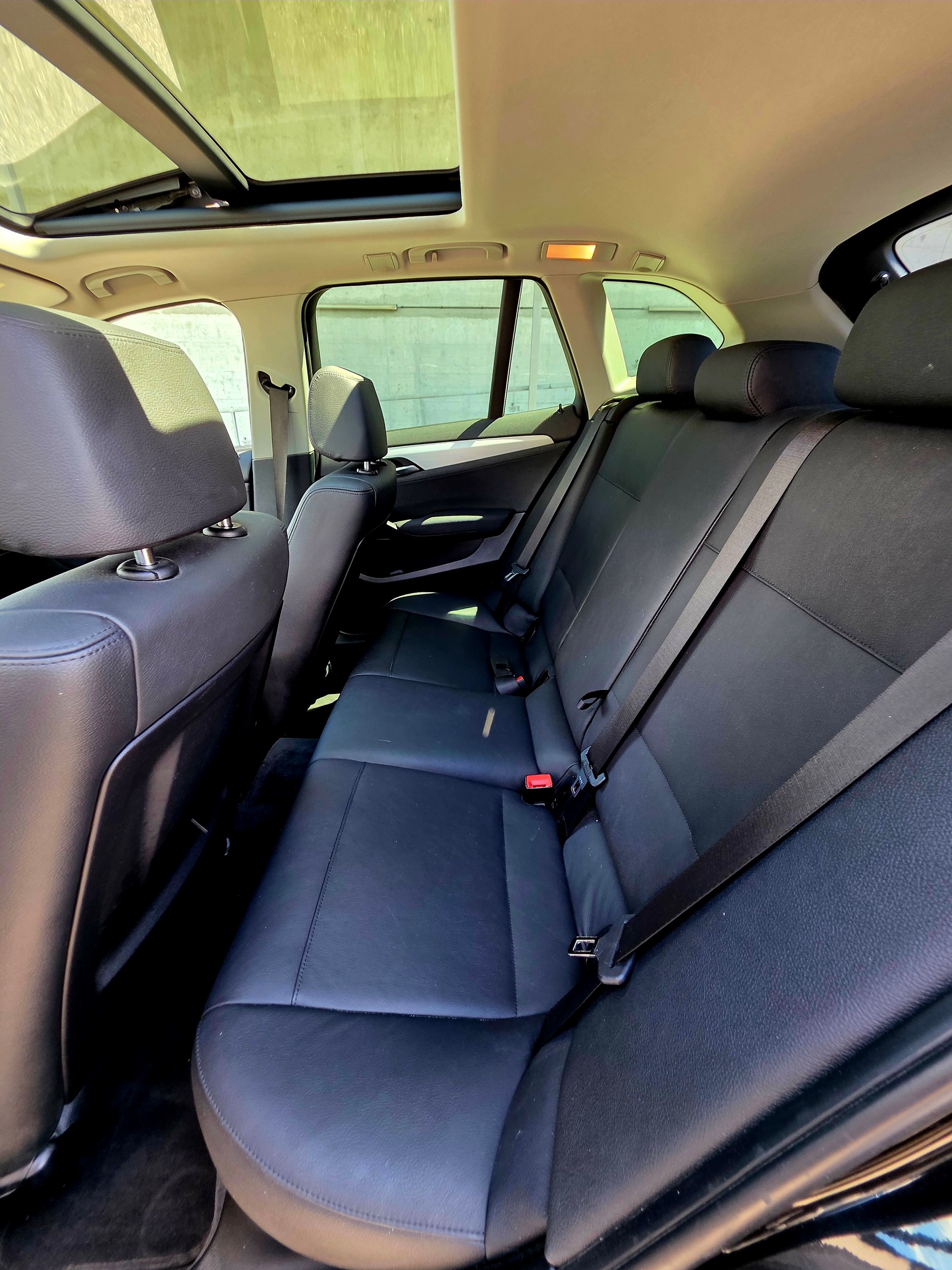 BMW X1 xDrive 28i Steptronic-image-8