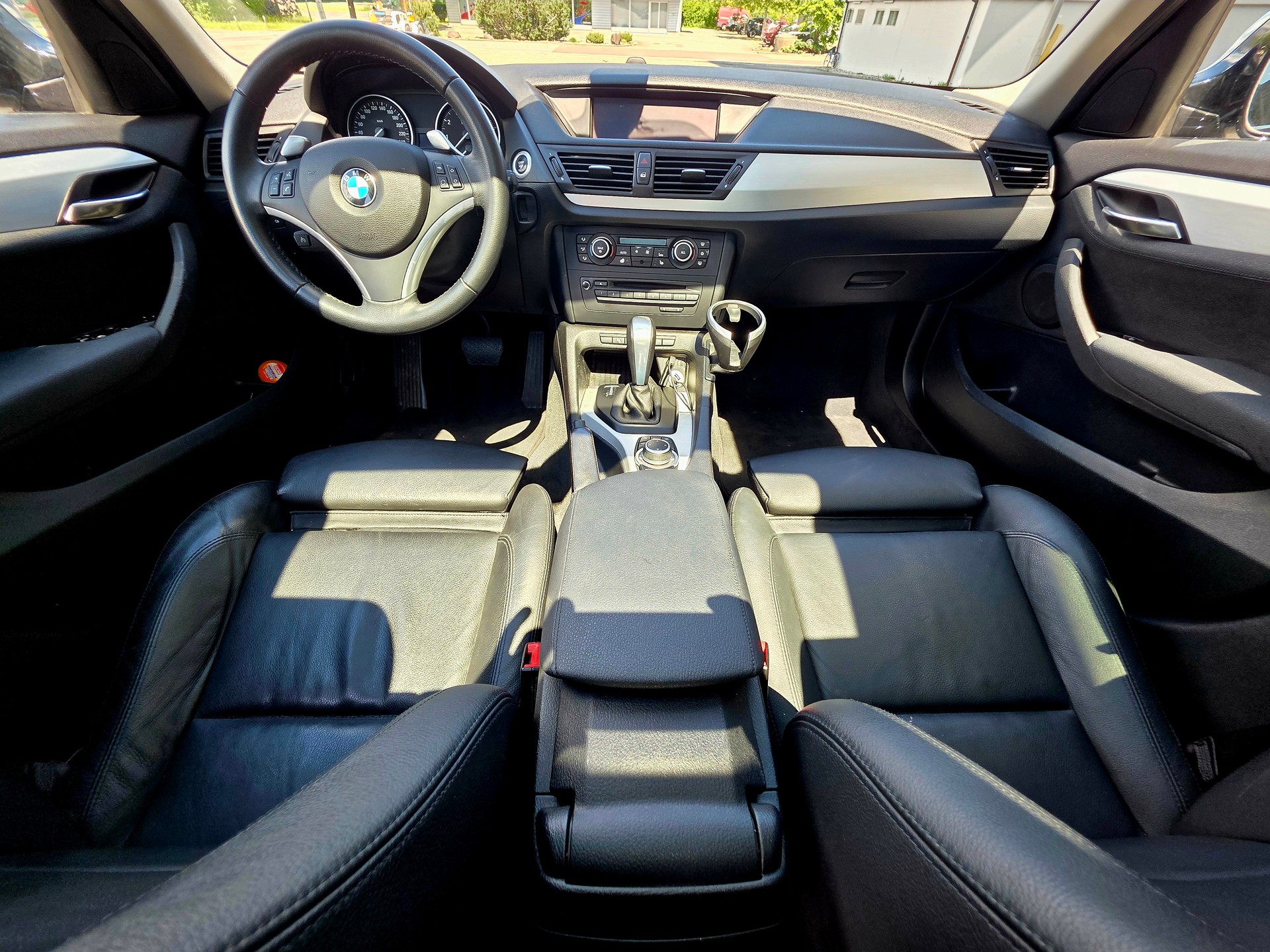 BMW X1 xDrive 28i Steptronic-image-6