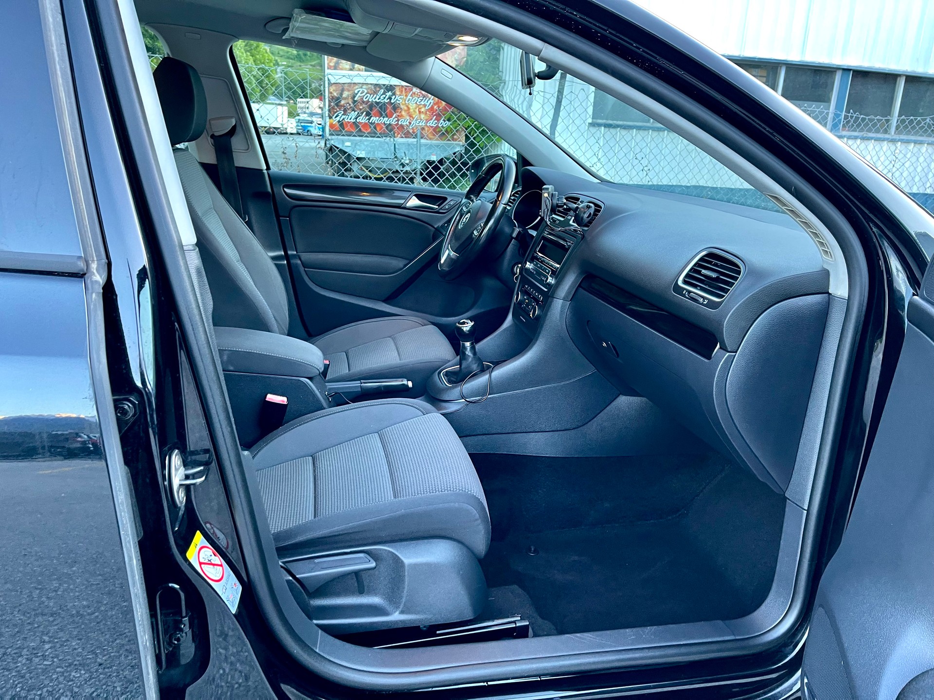 VW Golf 1.6 TDI Trendline-image-23