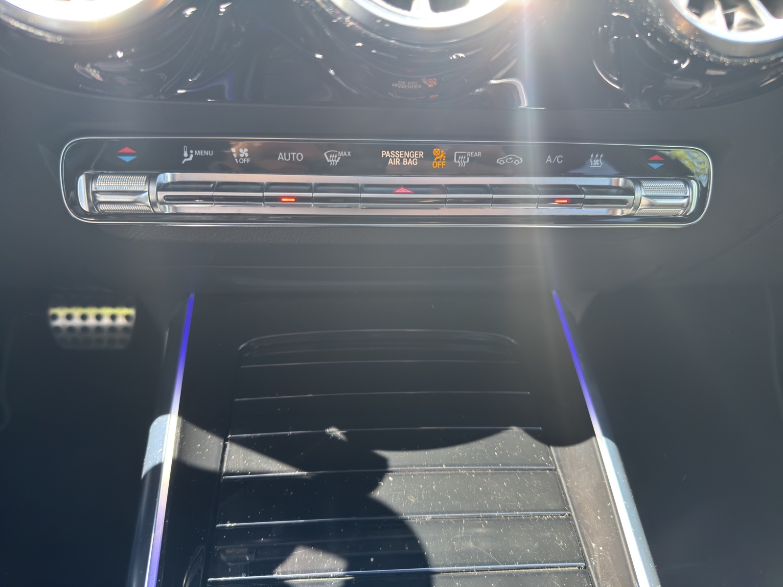 MERCEDES-BENZ EQA 350 AMG Line 4Matic-image-24
