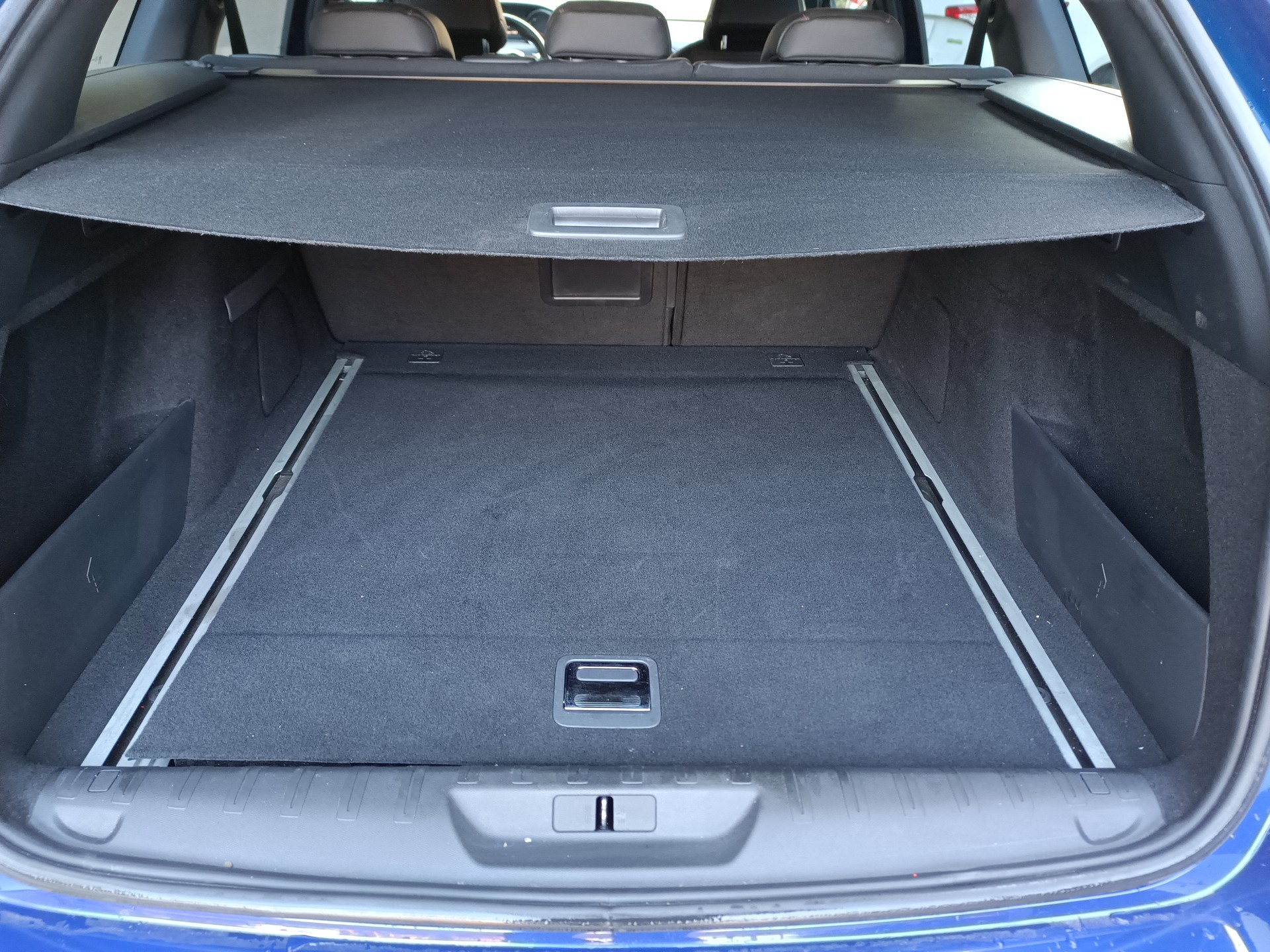 PEUGEOT 308 SW 2.0 BlueHDI GT Automatic-image-7