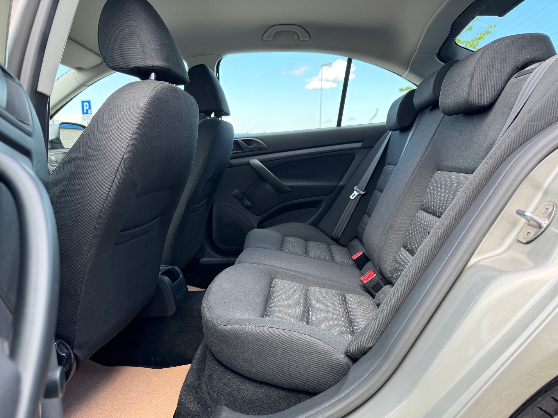 SKODA Octavia 1.4 TSI Classic DSG-image-18