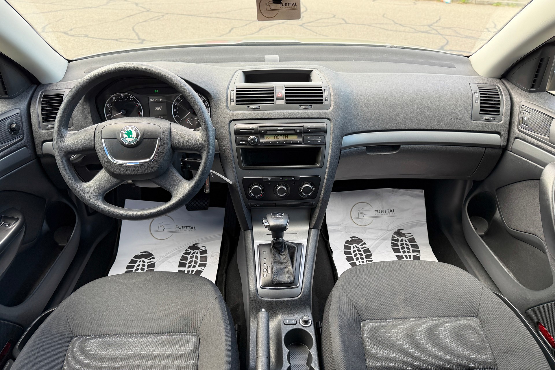 SKODA Octavia 1.4 TSI Classic DSG-image-11