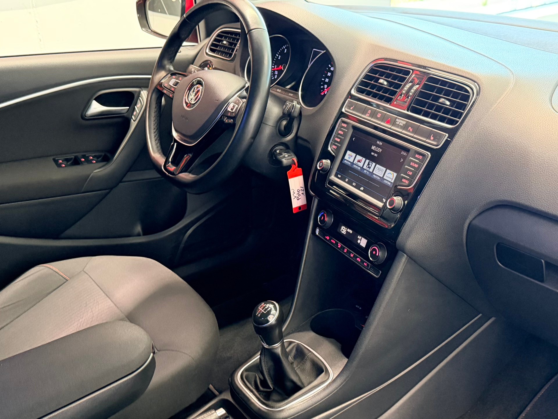 VW Polo 1.2 TSI BMT Comfortline-image-16
