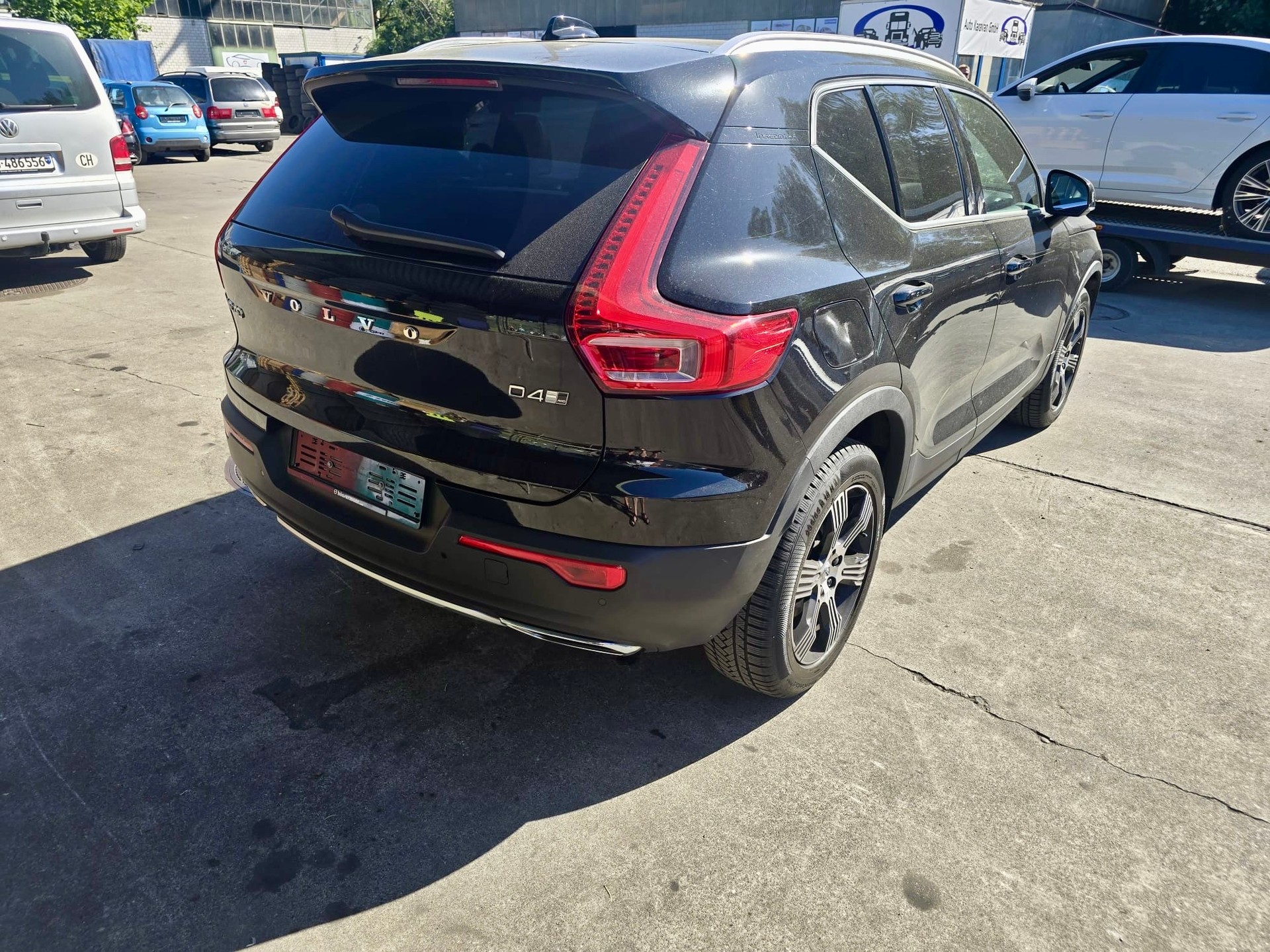 VOLVO XC40 D4 AWD Momentum Geartronic-image-5