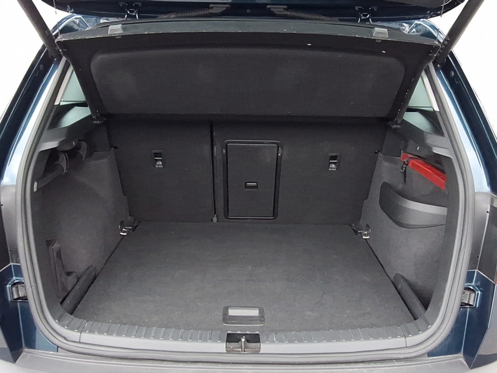 SKODA Karoq 2.0 TDI Clever 4x4 DSG-image-10