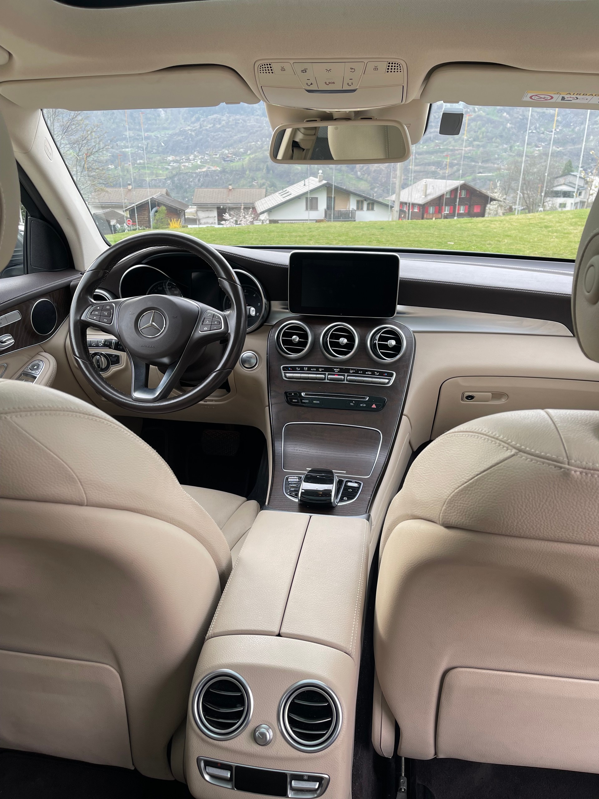 MERCEDES-BENZ GLC 250 d AMG Line 4m 9G-Tronic-image-12