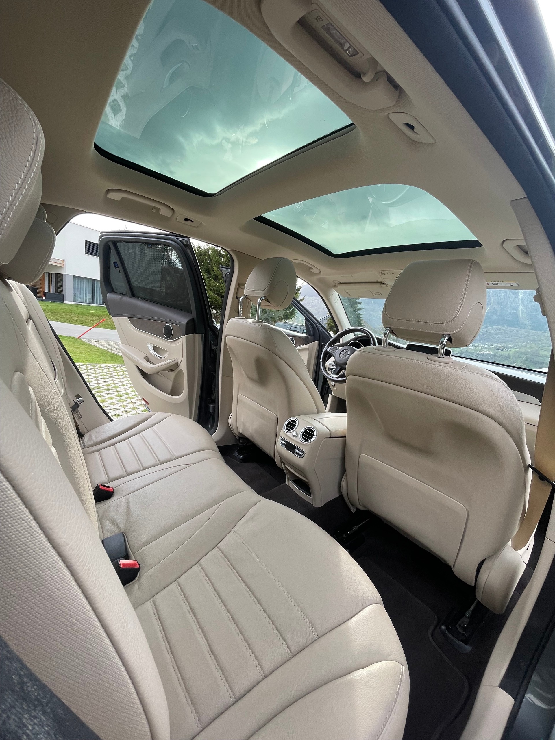 MERCEDES-BENZ GLC 250 d AMG Line 4m 9G-Tronic-image-11
