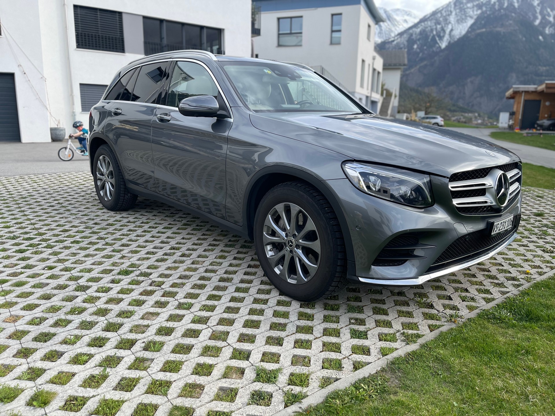 MERCEDES-BENZ GLC 250 d AMG Line 4m 9G-Tronic-image-3