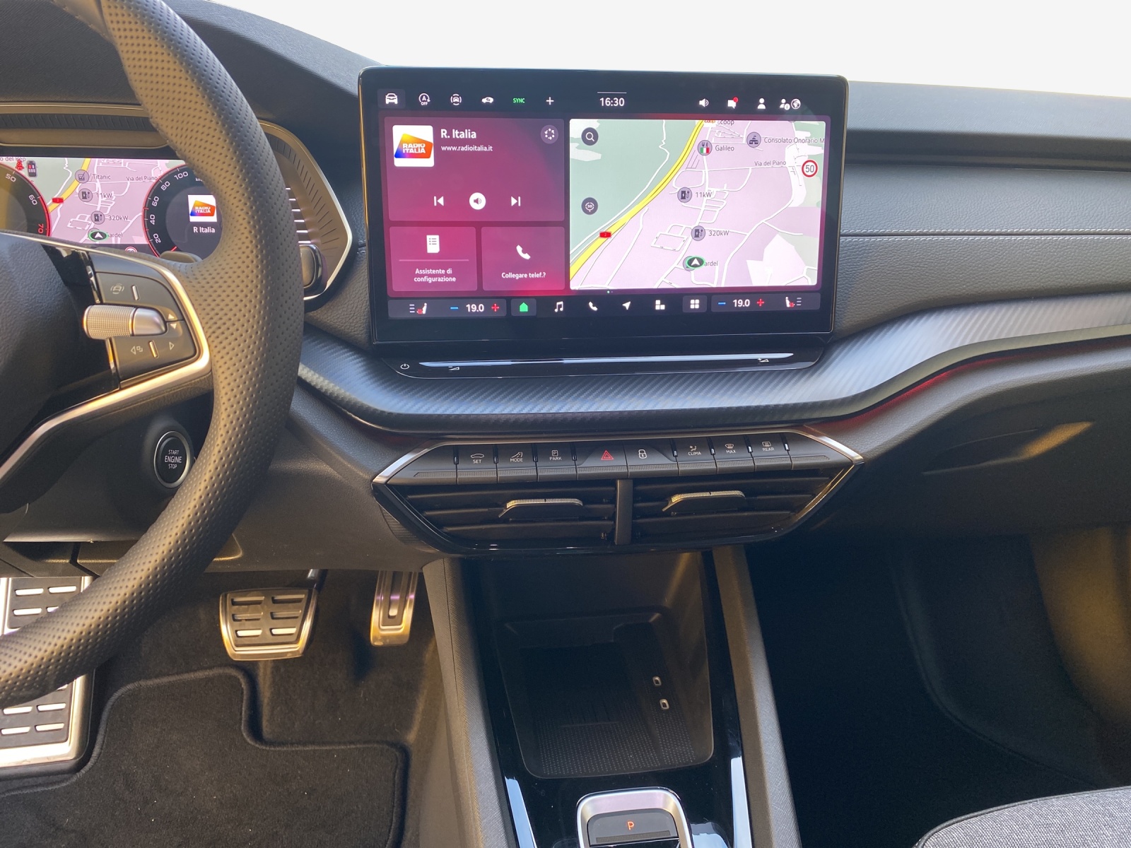 SKODA Octavia Combi 1.5 TSI mHEV DSG Sport Line-image-10