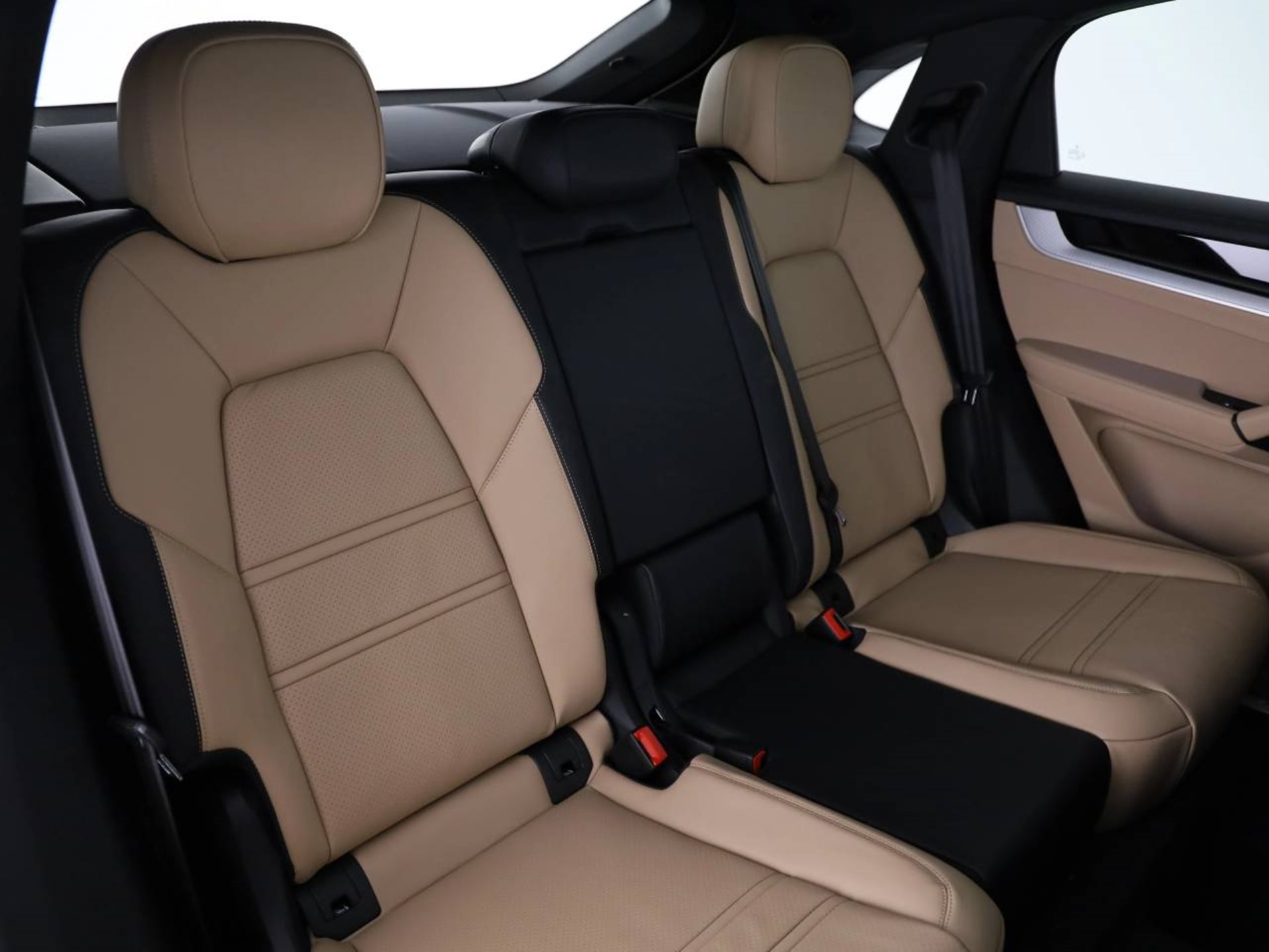 PORSCHE Cayenne S E-Hybrid Coupé-image-19