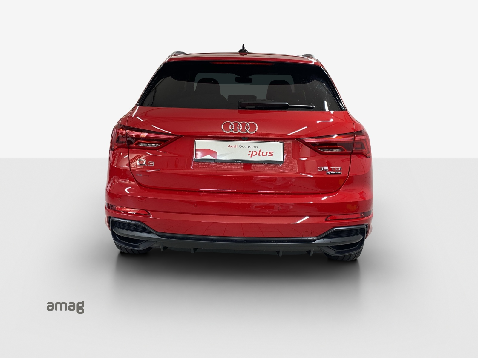 AUDI Q3 35 TDI S line Attraction quattro S-tronic-image-3