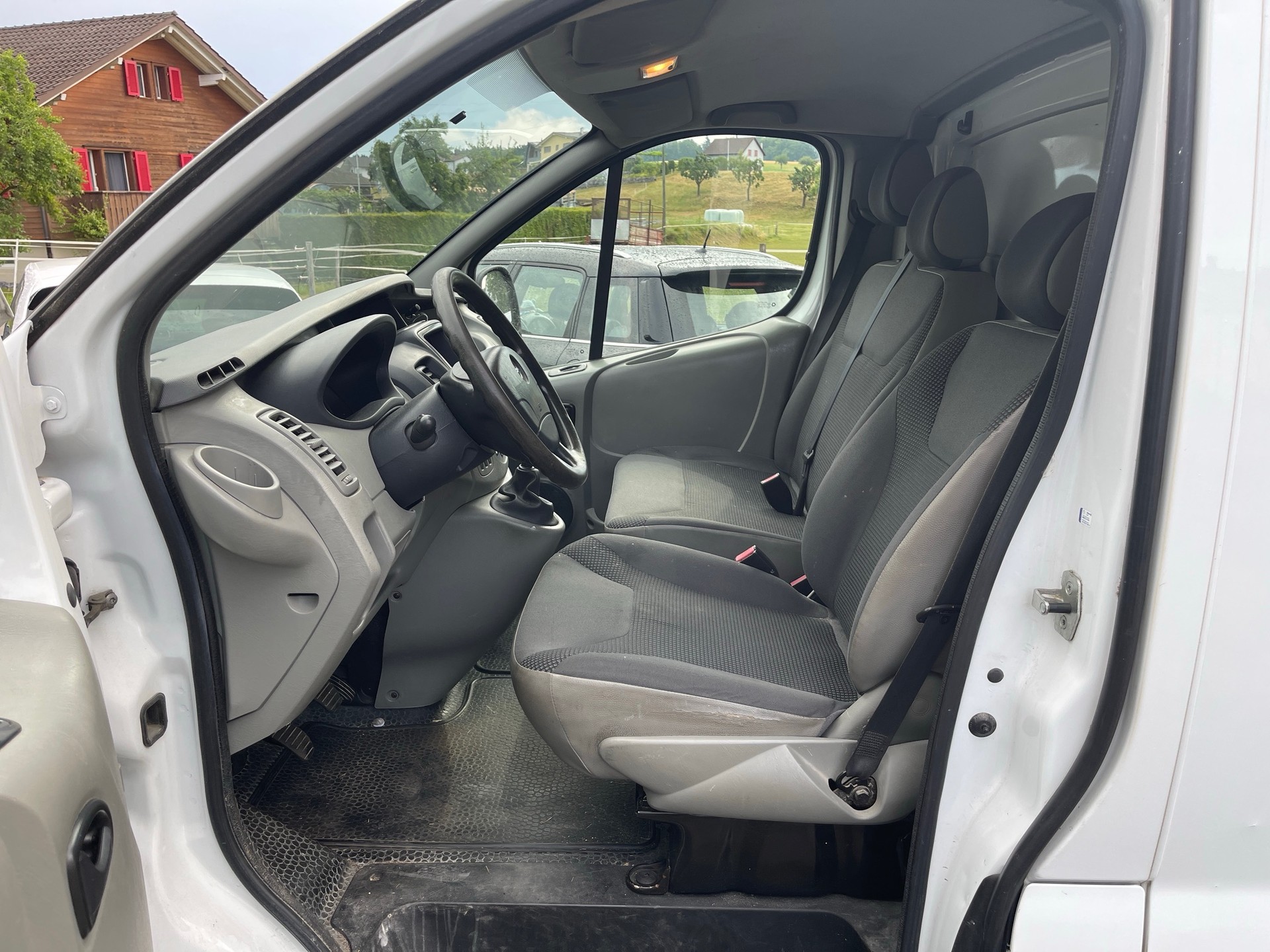 OPEL Vivaro 2.0 CDTI 2.7t L1H1-image-3