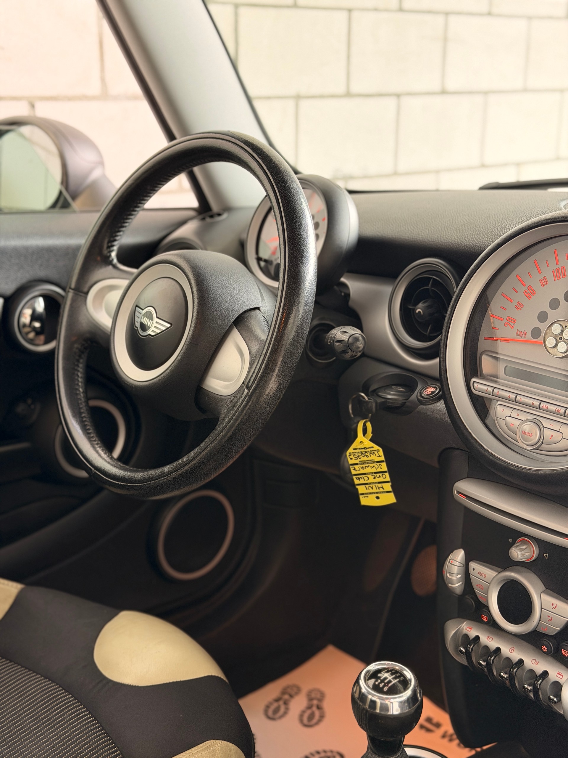 MINI Clubman One-image-8