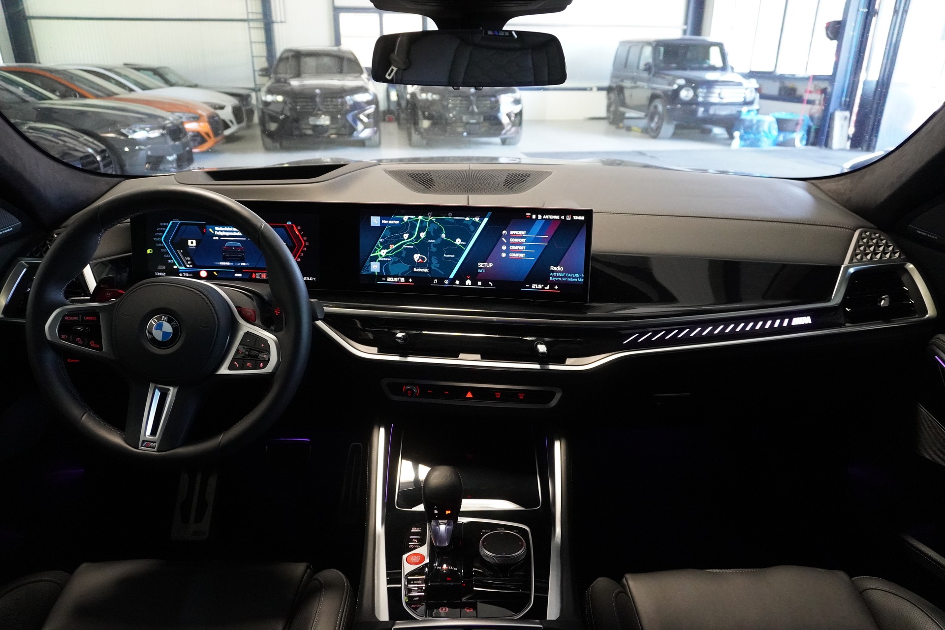 BMW X6M Steptronic M Competition // MASSAGE SITZE // WERKSGARANTIE BIS 05.2028 // PANORAMA GLASDACH // AHK //-image-6