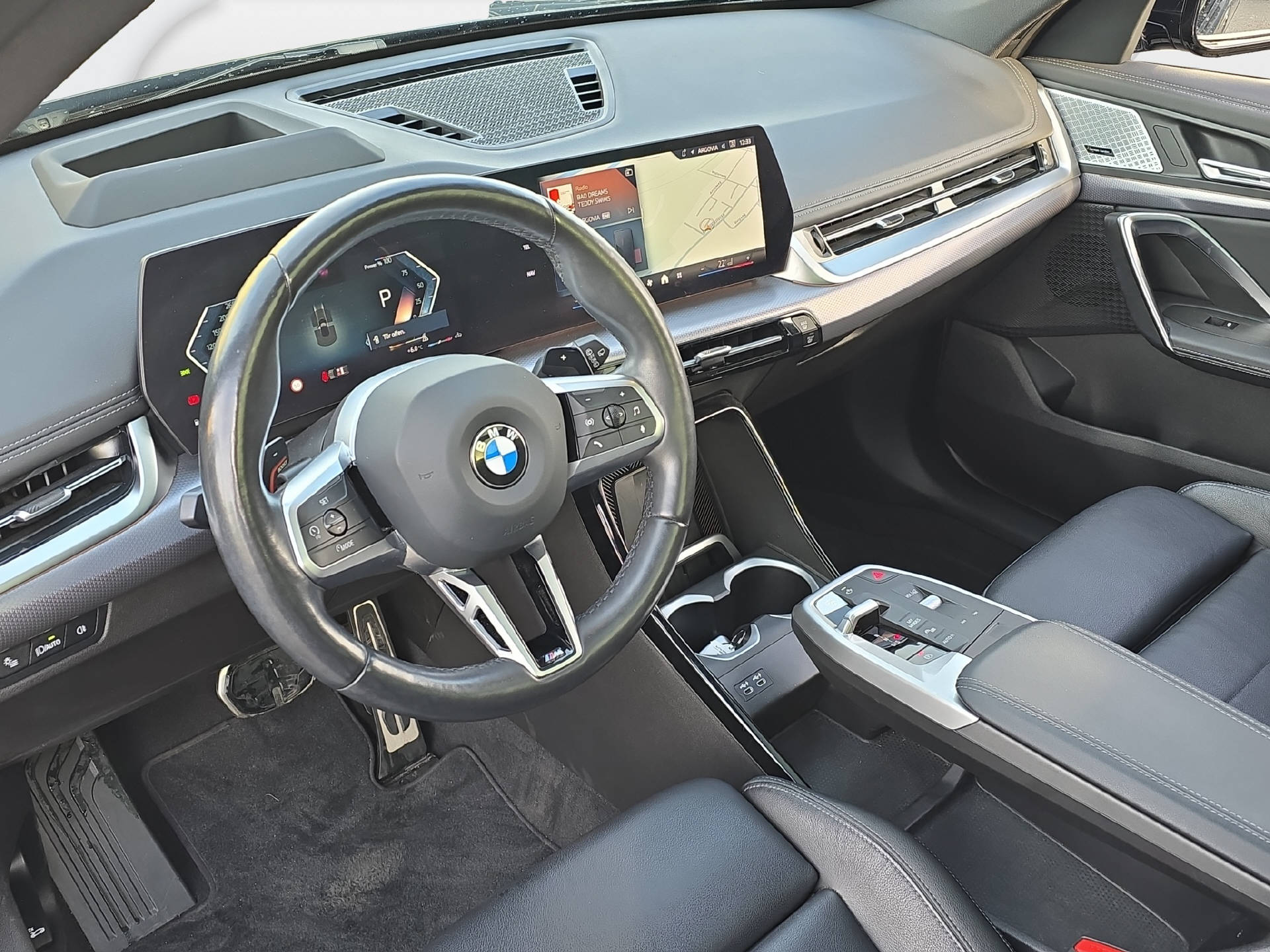 BMW X1 20d xDrive M Sport ** 5 Jahre GARANTIE // 2'000 kg Anhängelast **-image-6