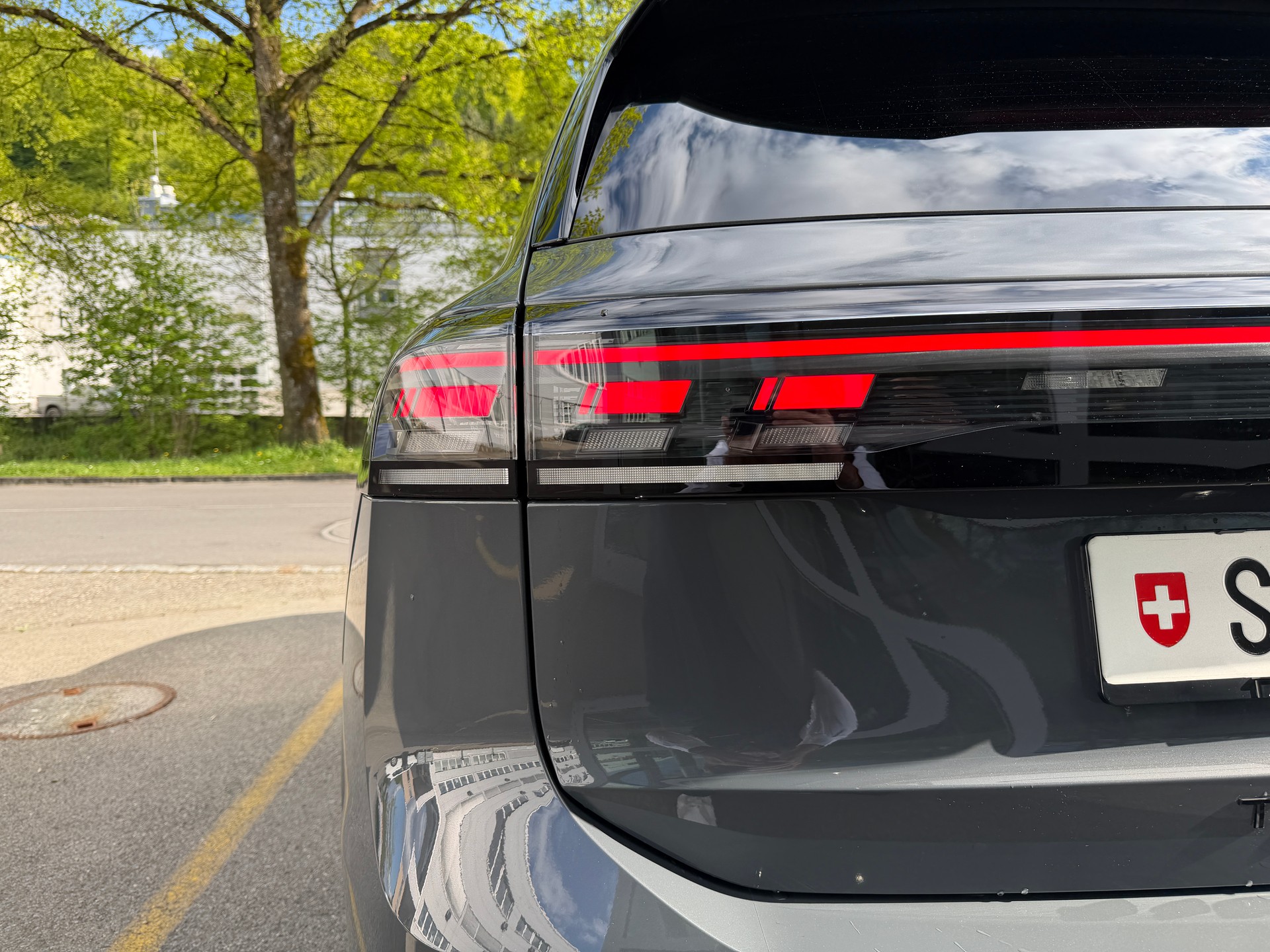 VW Tiguan 2.0 TSI DSG R-Line 4Motion-image-28