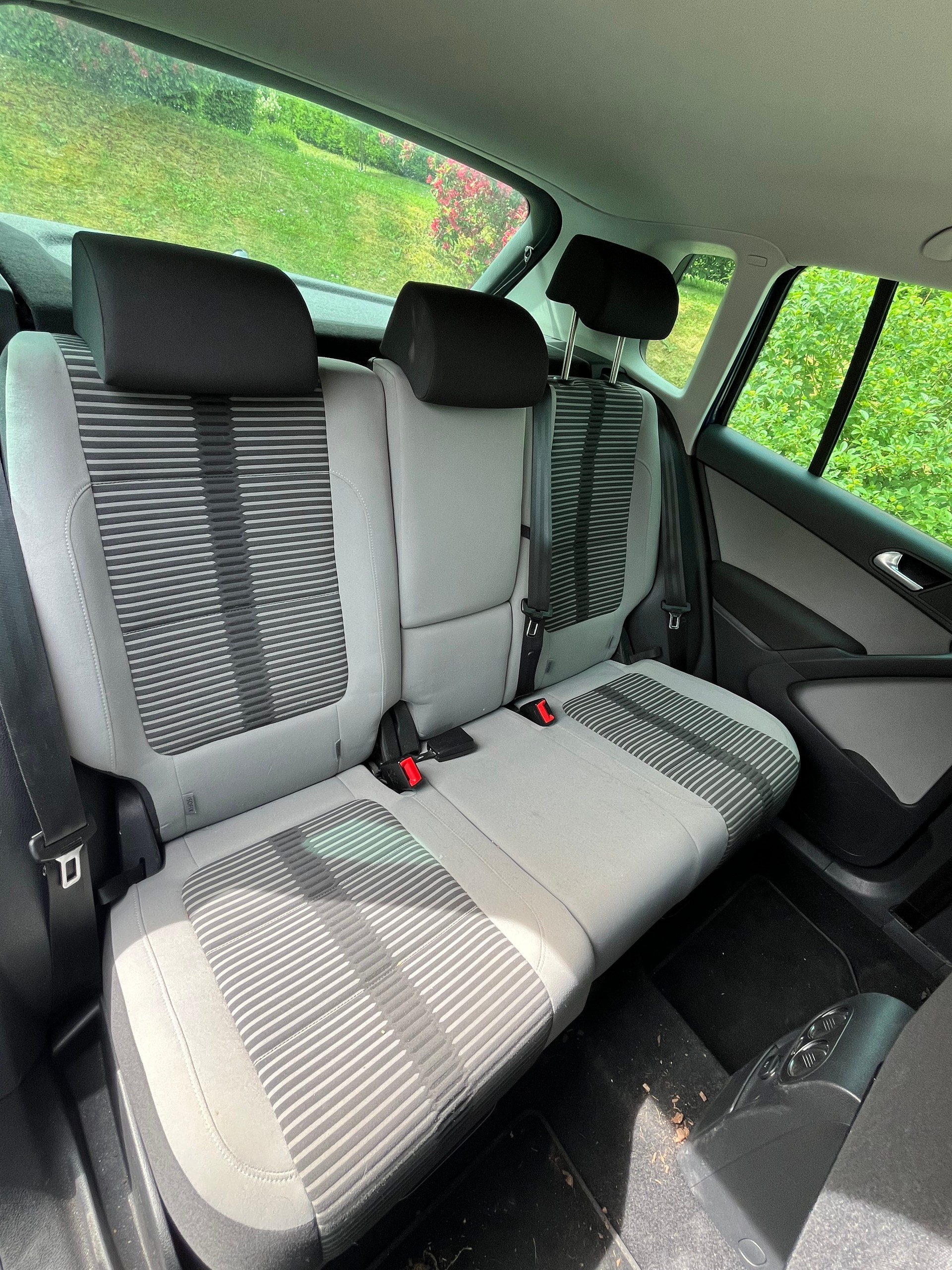 VW Tiguan 2.0 TDI Sport&Style-image-8