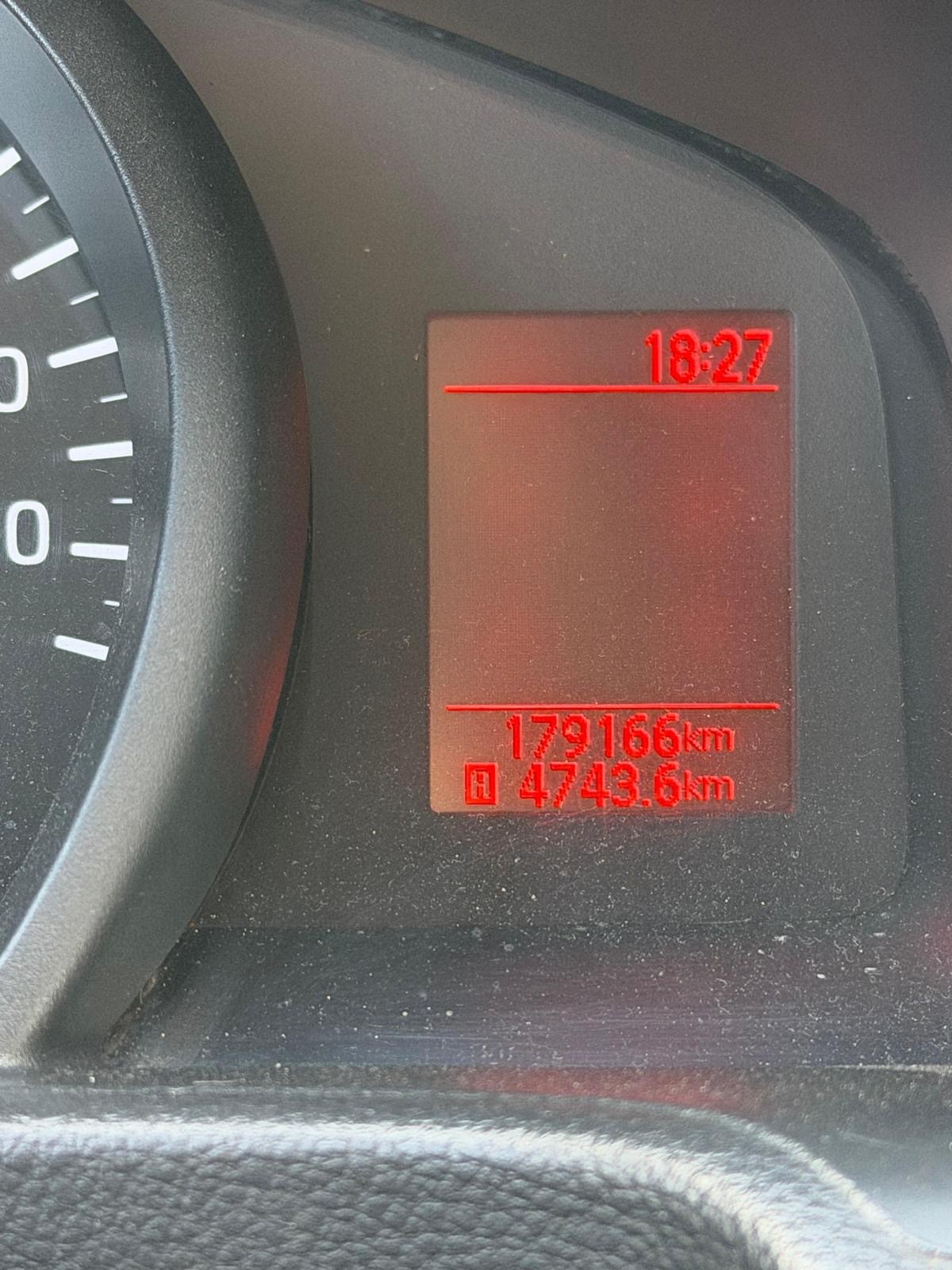 NISSAN NV200 1.5 dCi 90 Premium-image-4