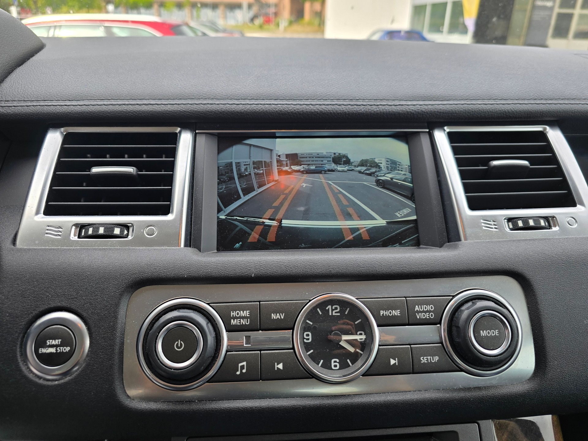 LAND ROVER Range Rover Sport 3.0 TDV6 SE Automatic-image-13