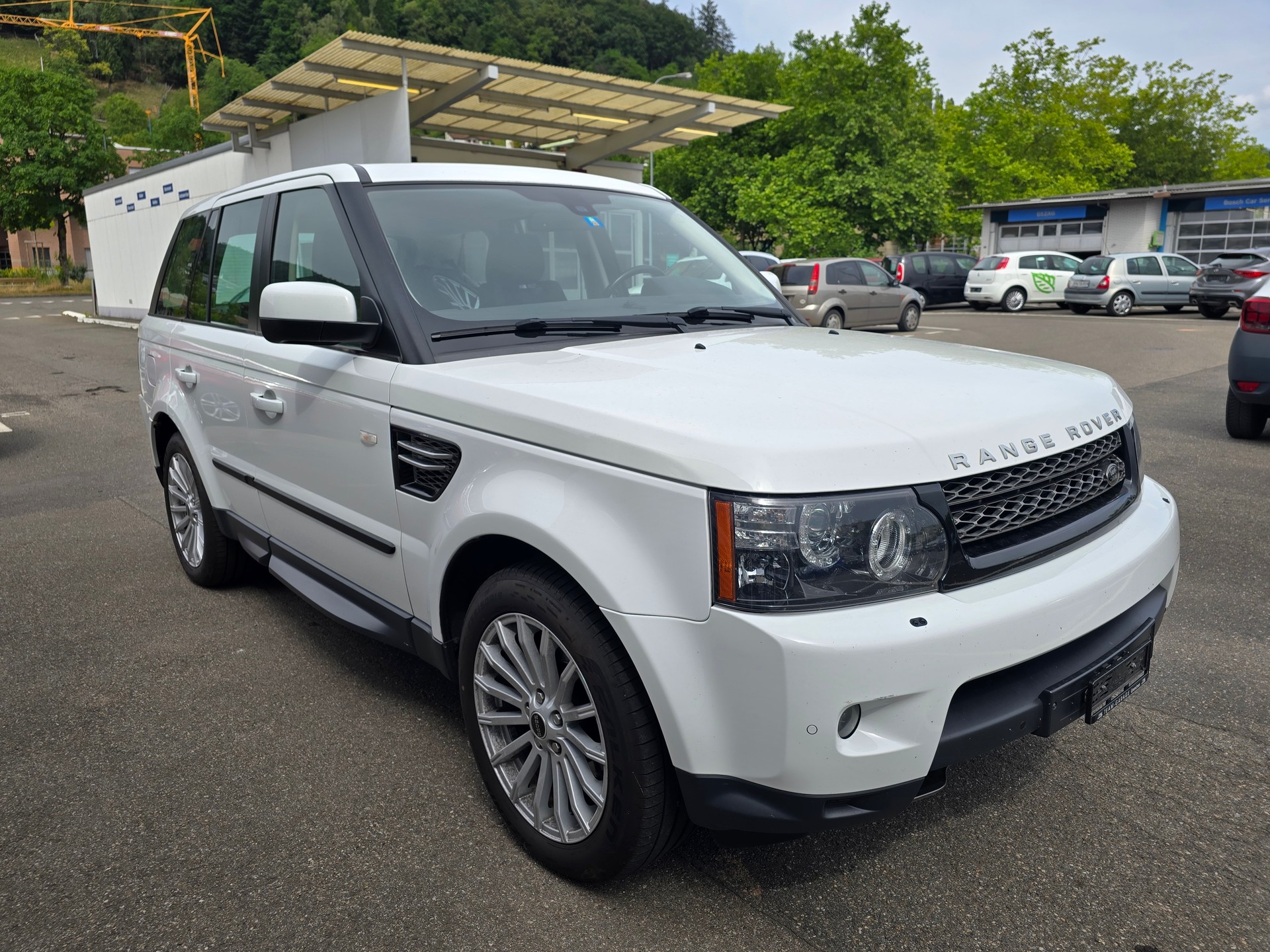 LAND ROVER Range Rover Sport 3.0 TDV6 SE Automatic-image-1