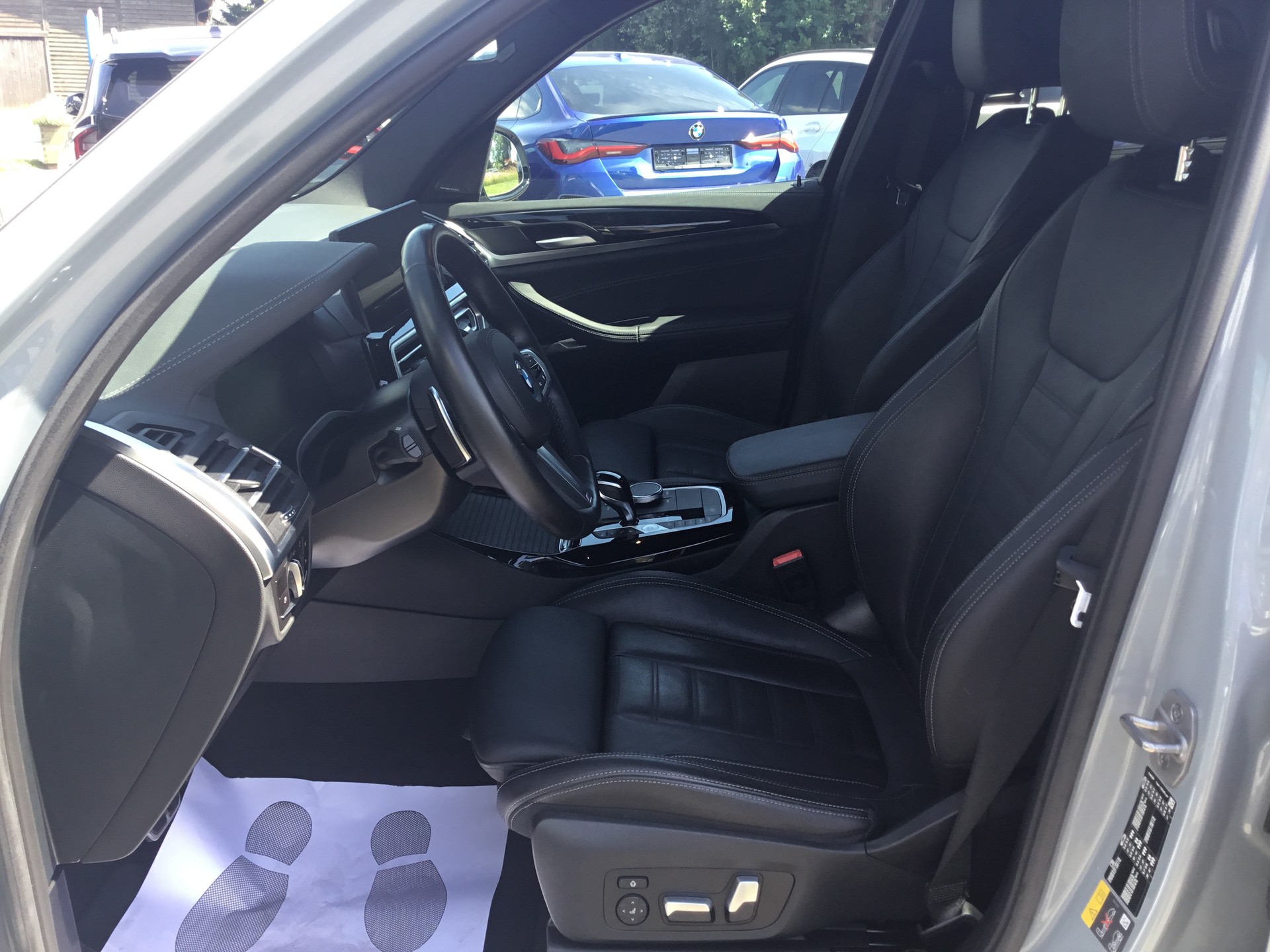 BMW X3 xDrive 30e M Sport-image-12