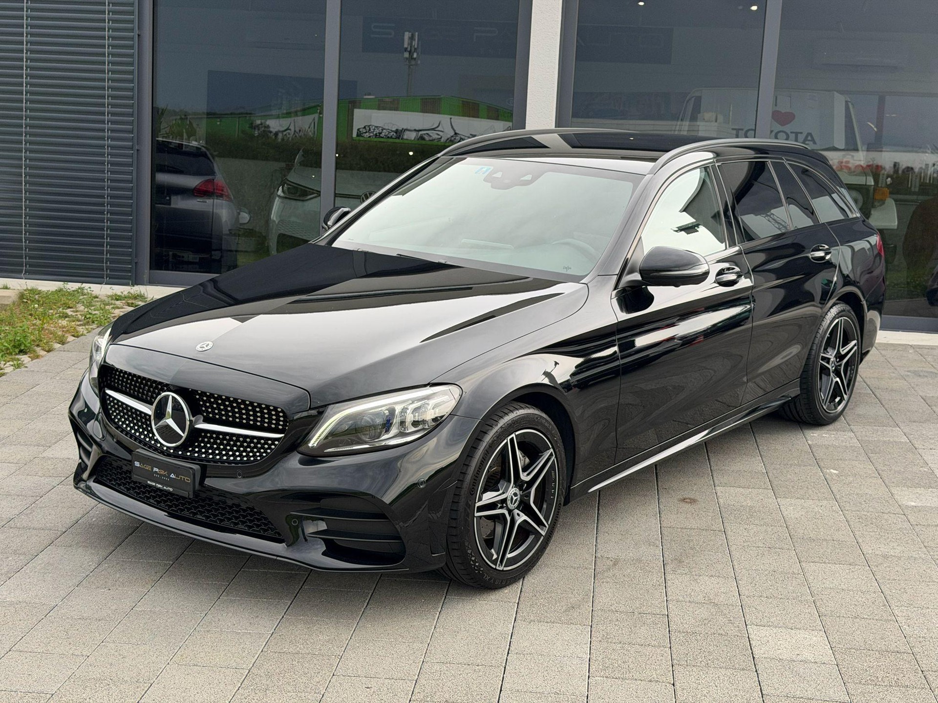 MERCEDES-BENZ C 200 Swiss Star AMG Line 4m Kombi-image-0