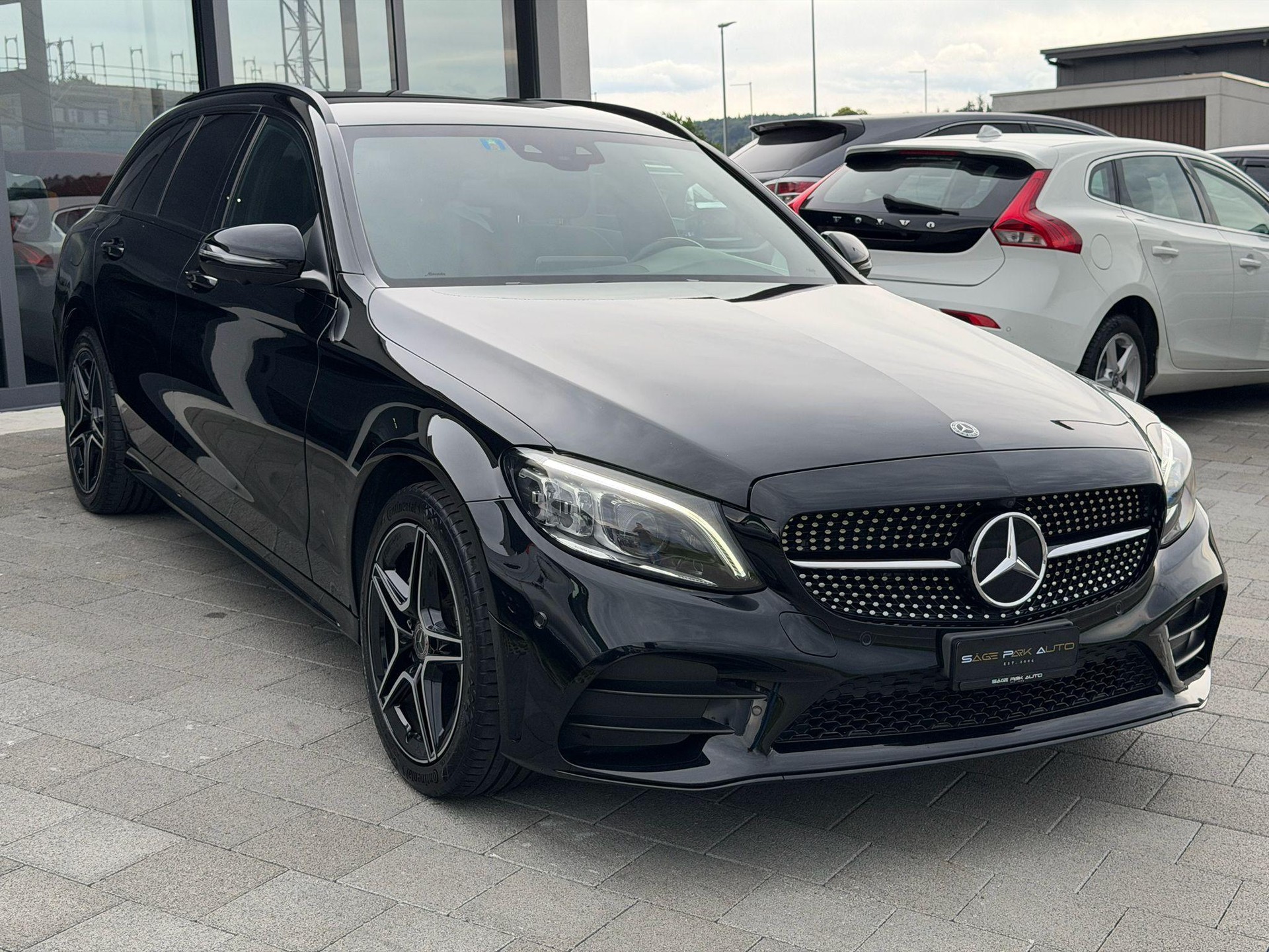 MERCEDES-BENZ C 200 Swiss Star AMG Line 4m Kombi-image-1