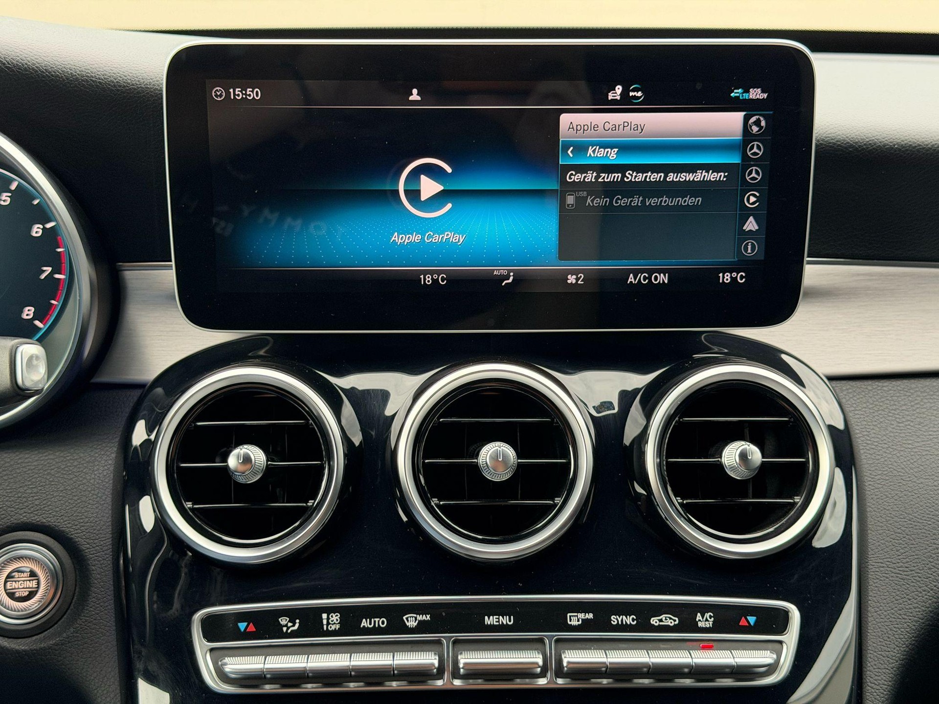MERCEDES-BENZ C 200 Swiss Star AMG Line 4m Kombi-image-16