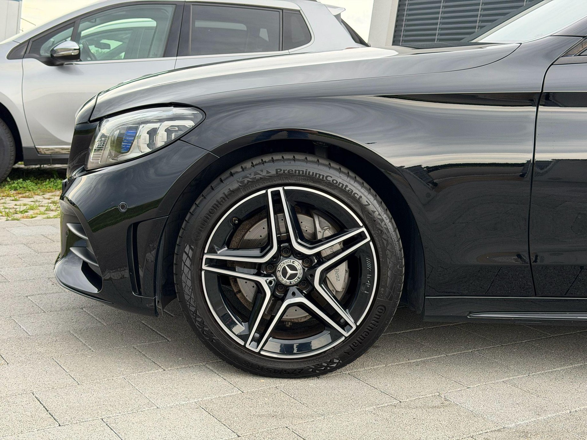 MERCEDES-BENZ C 200 Swiss Star AMG Line 4m Kombi-image-26