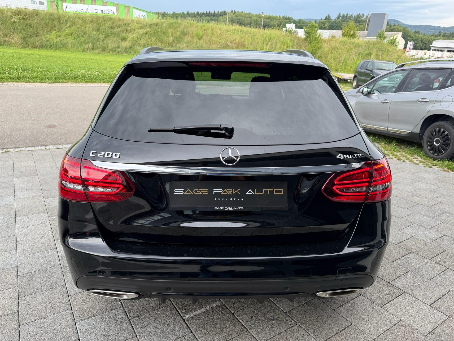 MERCEDES-BENZ C 200 Swiss Star AMG Line 4m Kombi-image-5