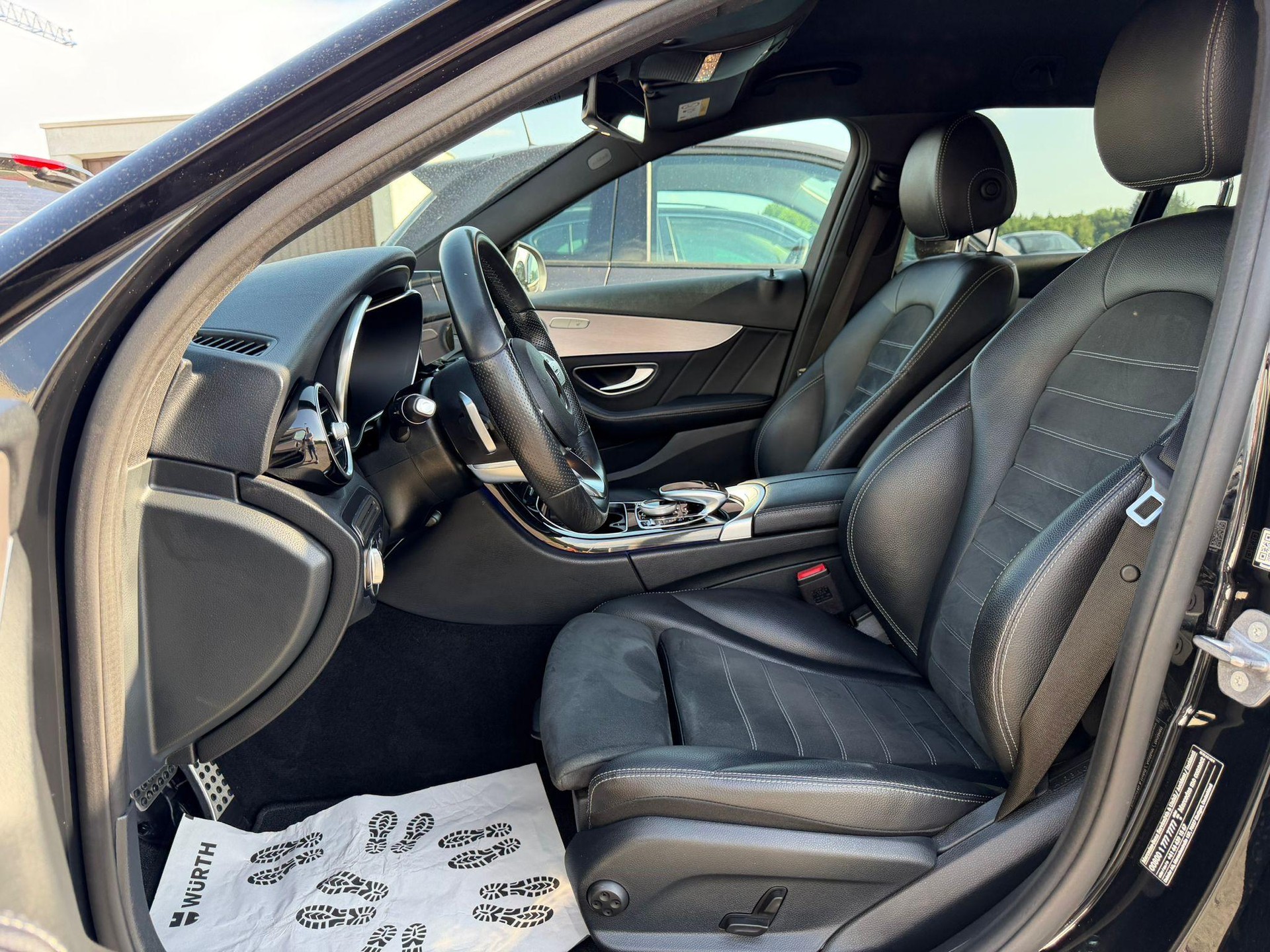 MERCEDES-BENZ C 200 Swiss Star AMG Line 4m Kombi-image-20