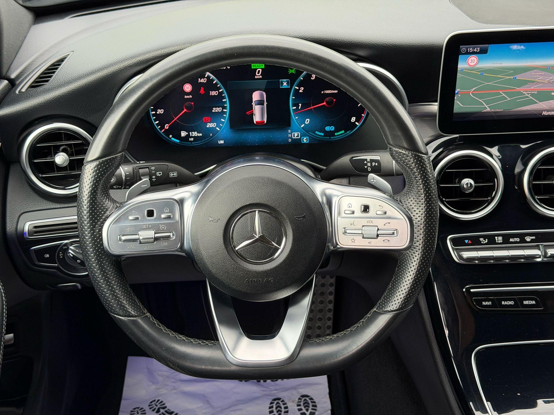 MERCEDES-BENZ C 200 Swiss Star AMG Line 4m Kombi-image-10