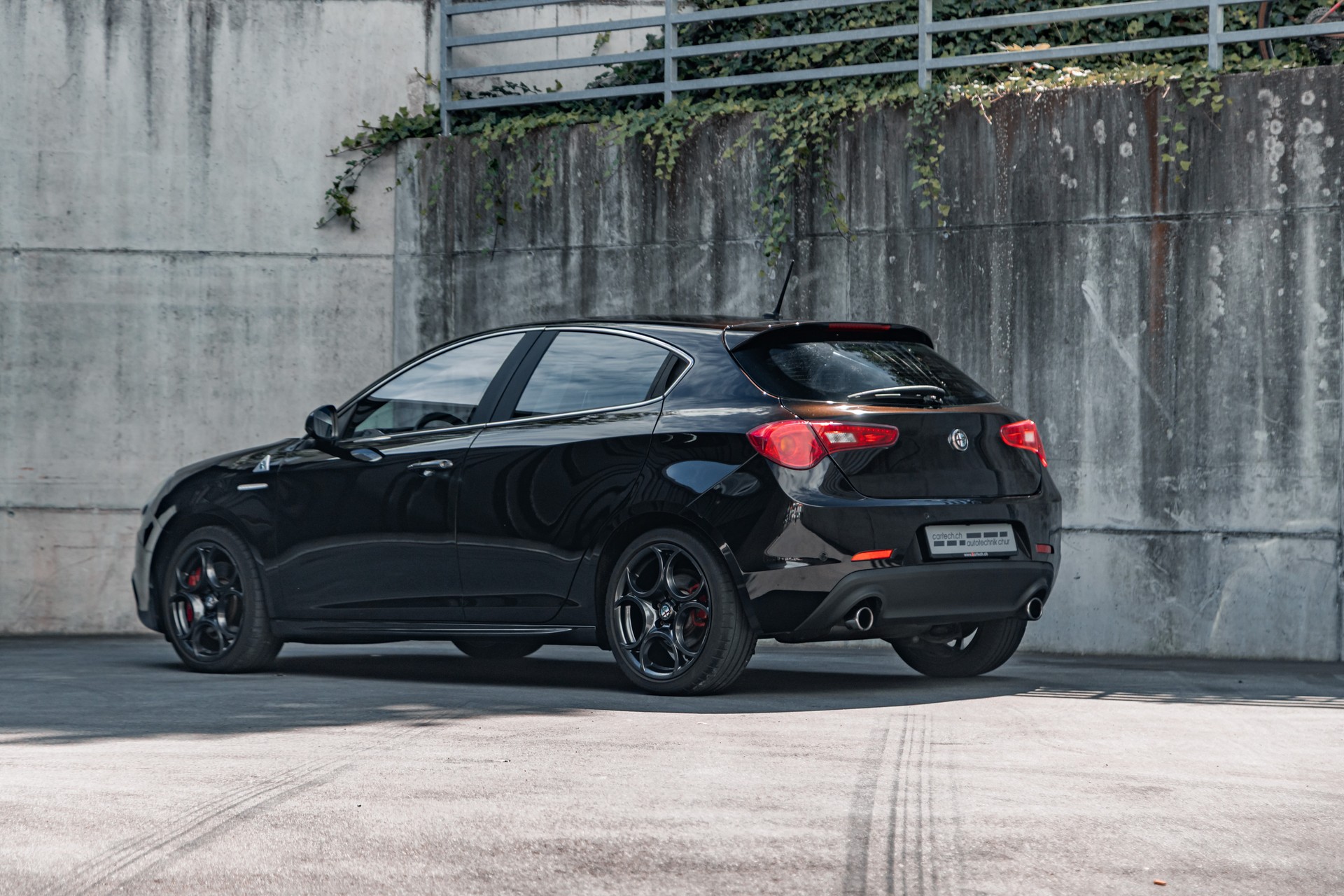 ALFA ROMEO Giulietta 1750 TBi Quadrifoglio Verde TCT-image-2