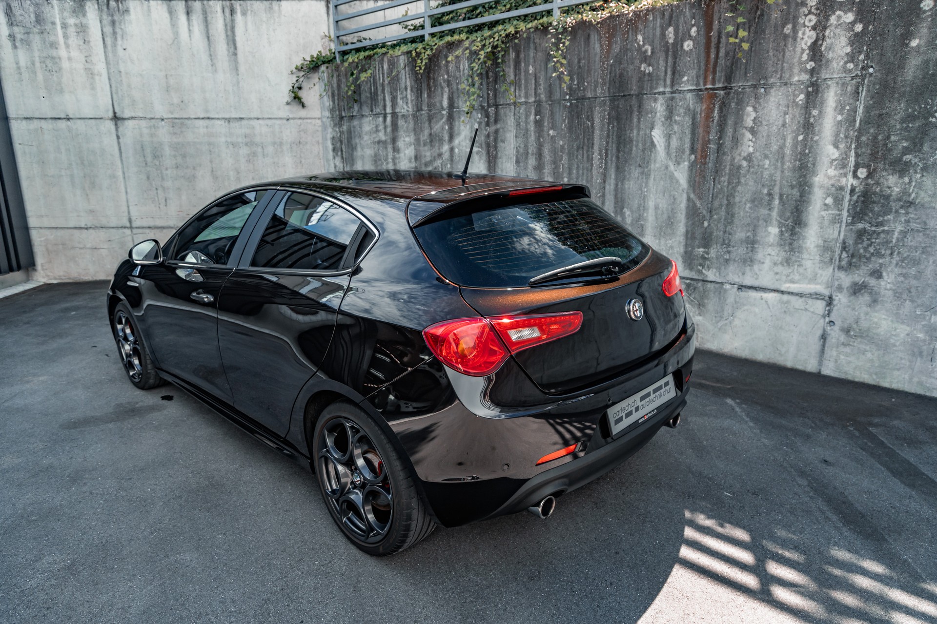 ALFA ROMEO Giulietta 1750 TBi Quadrifoglio Verde TCT-image-9