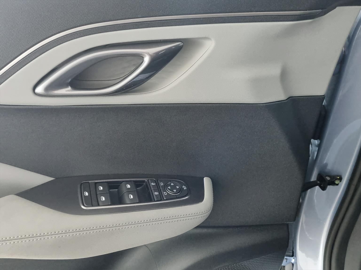BYD Dolphin Surf 43 kWh Boost-image-11