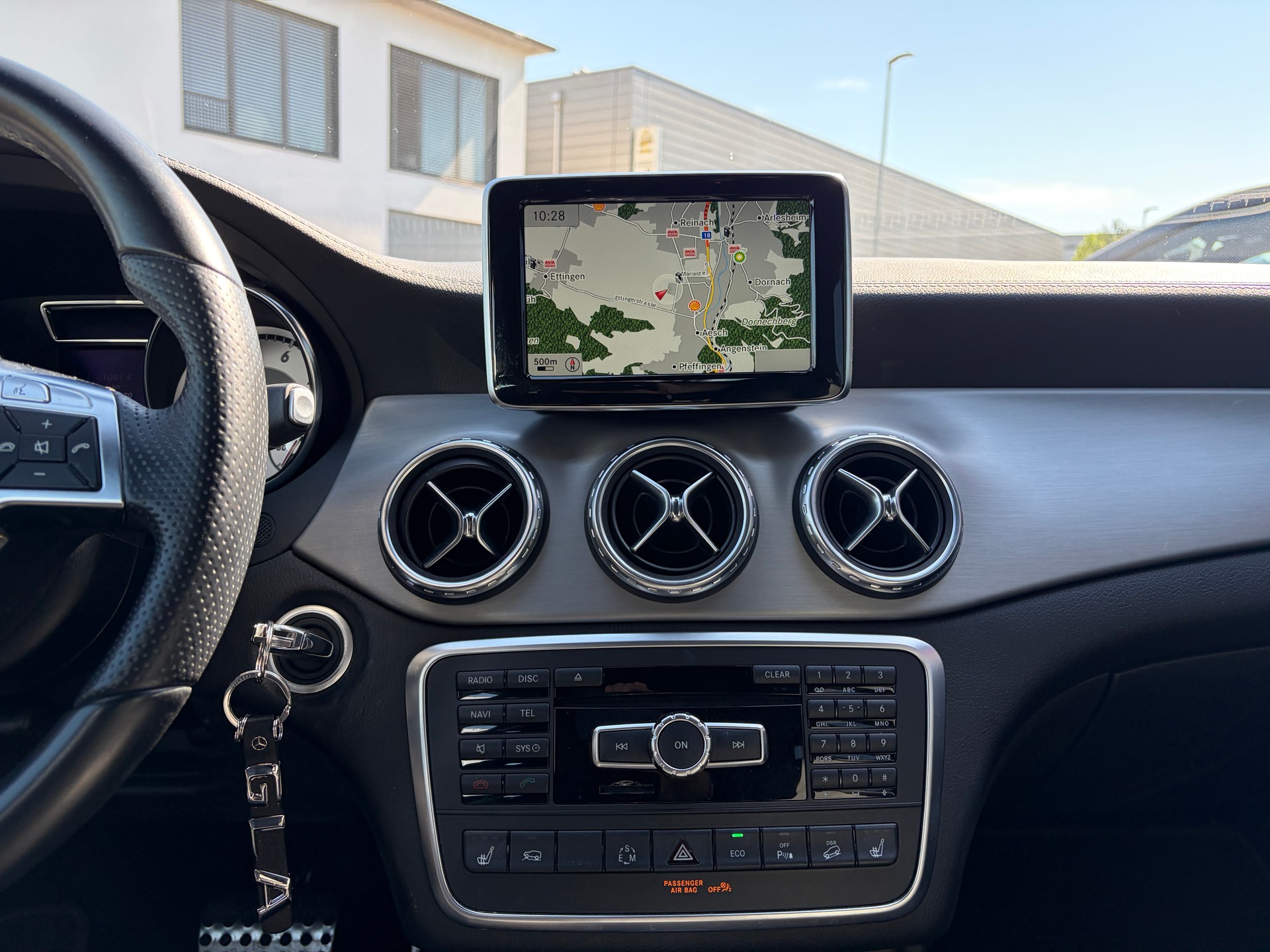 MERCEDES-BENZ GLA 250 AMG Line 4Matic 7G-DCT-image-11