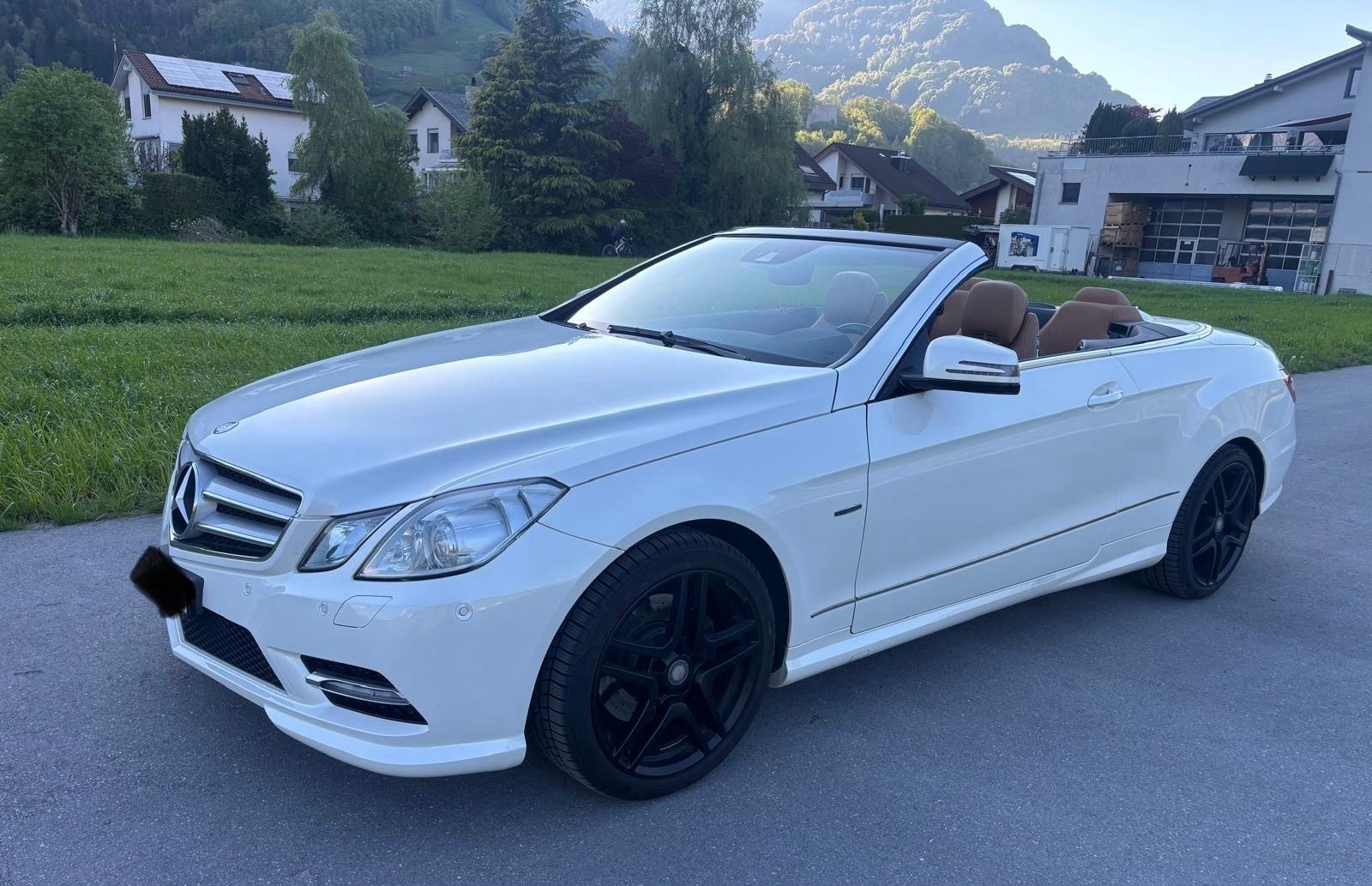 MERCEDES-BENZ E 300 BlueEF Avantgarde-image-1