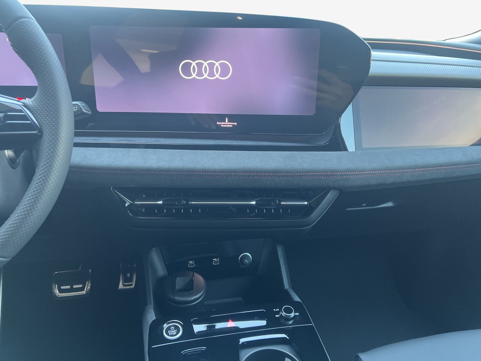 AUDI Q6 e-tron quattro-image-10