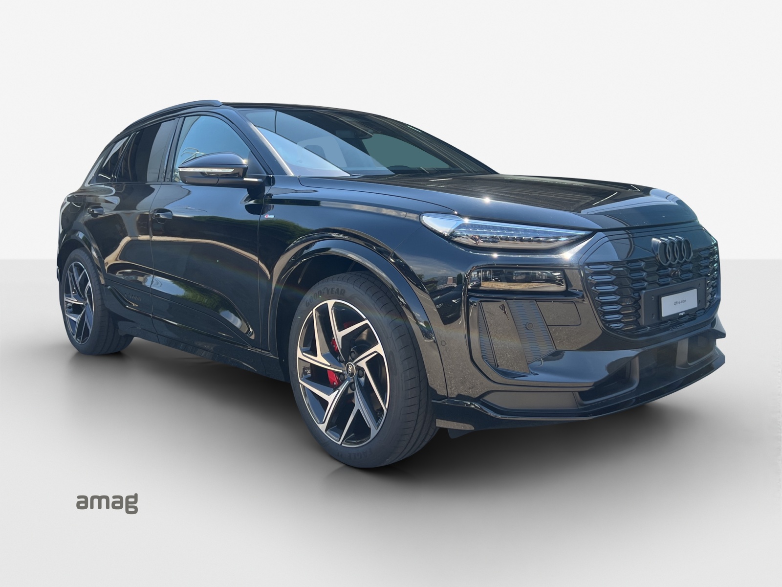AUDI Q6 e-tron quattro-image-5