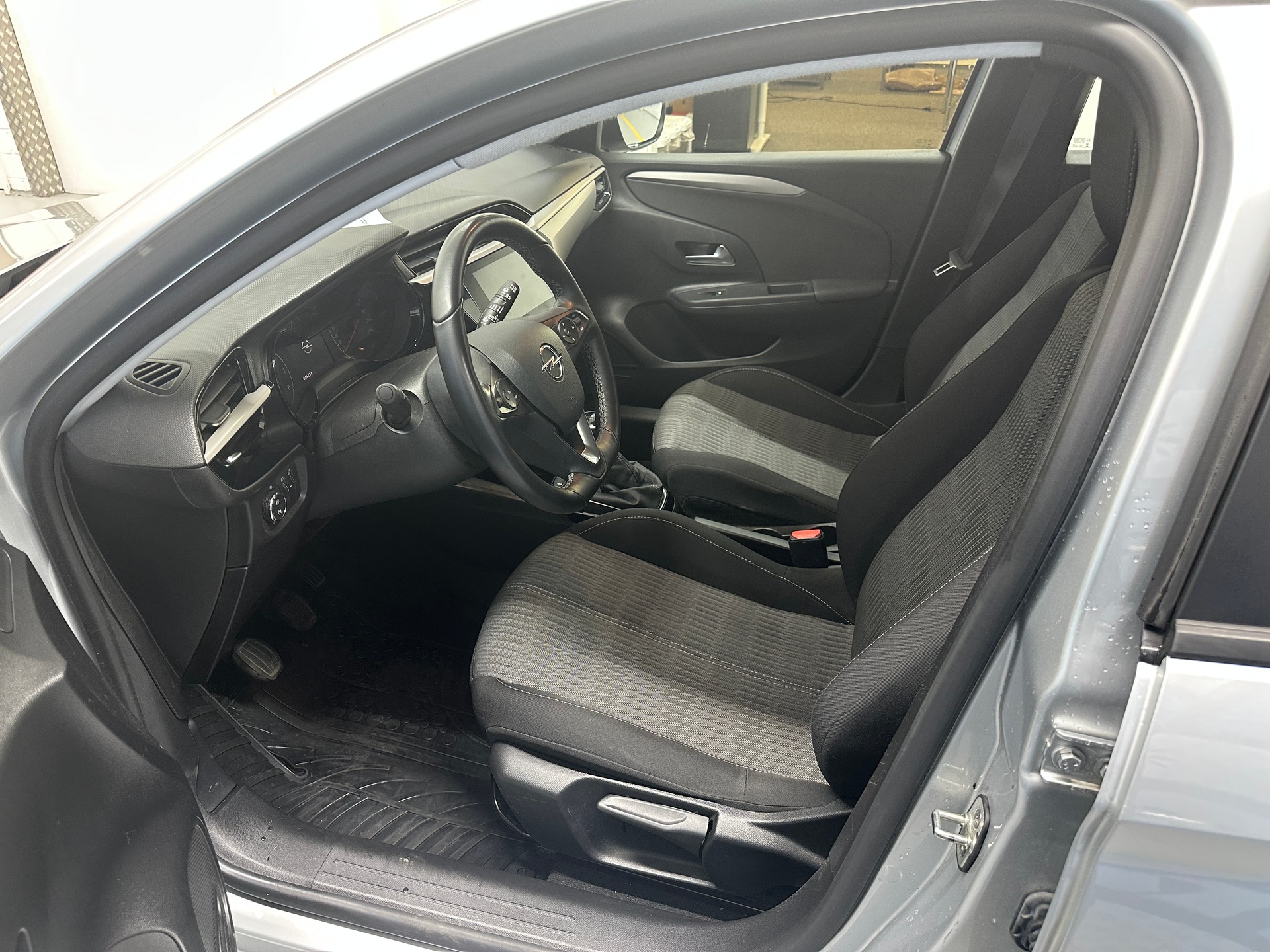 OPEL Corsa 1.2 TP Edition-image-7