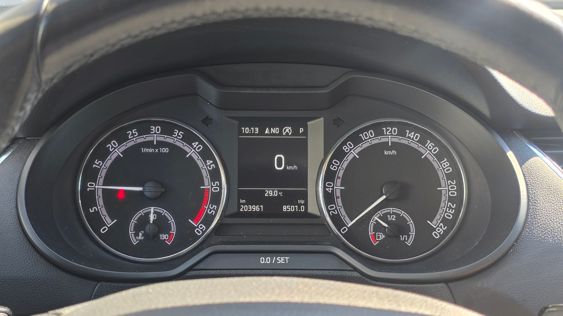 SKODA Octavia Combi 2.0 TDI Ambition *FRISCH AB MFK-image-13