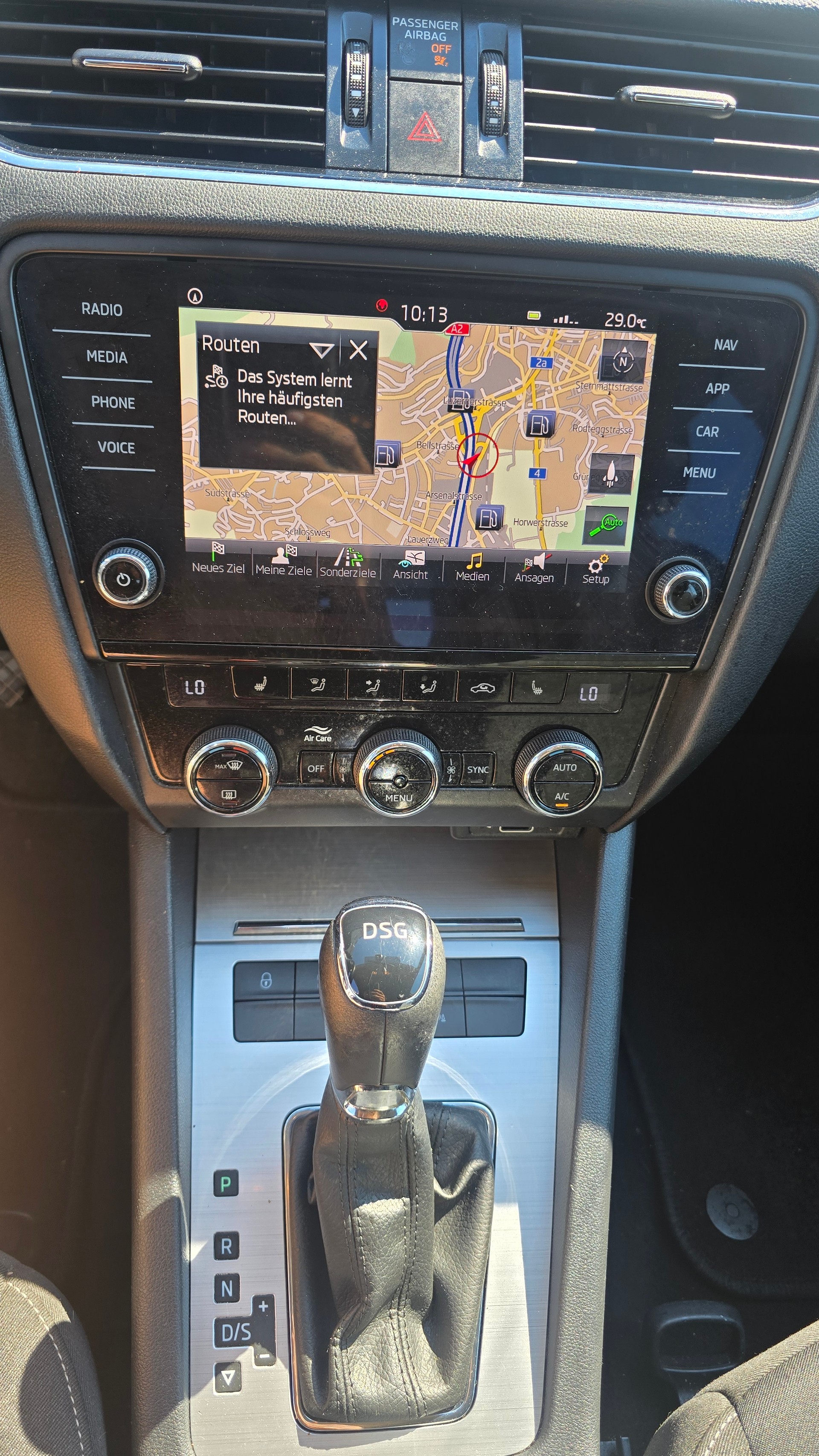SKODA Octavia Combi 2.0 TDI Ambition *FRISCH AB MFK-image-12