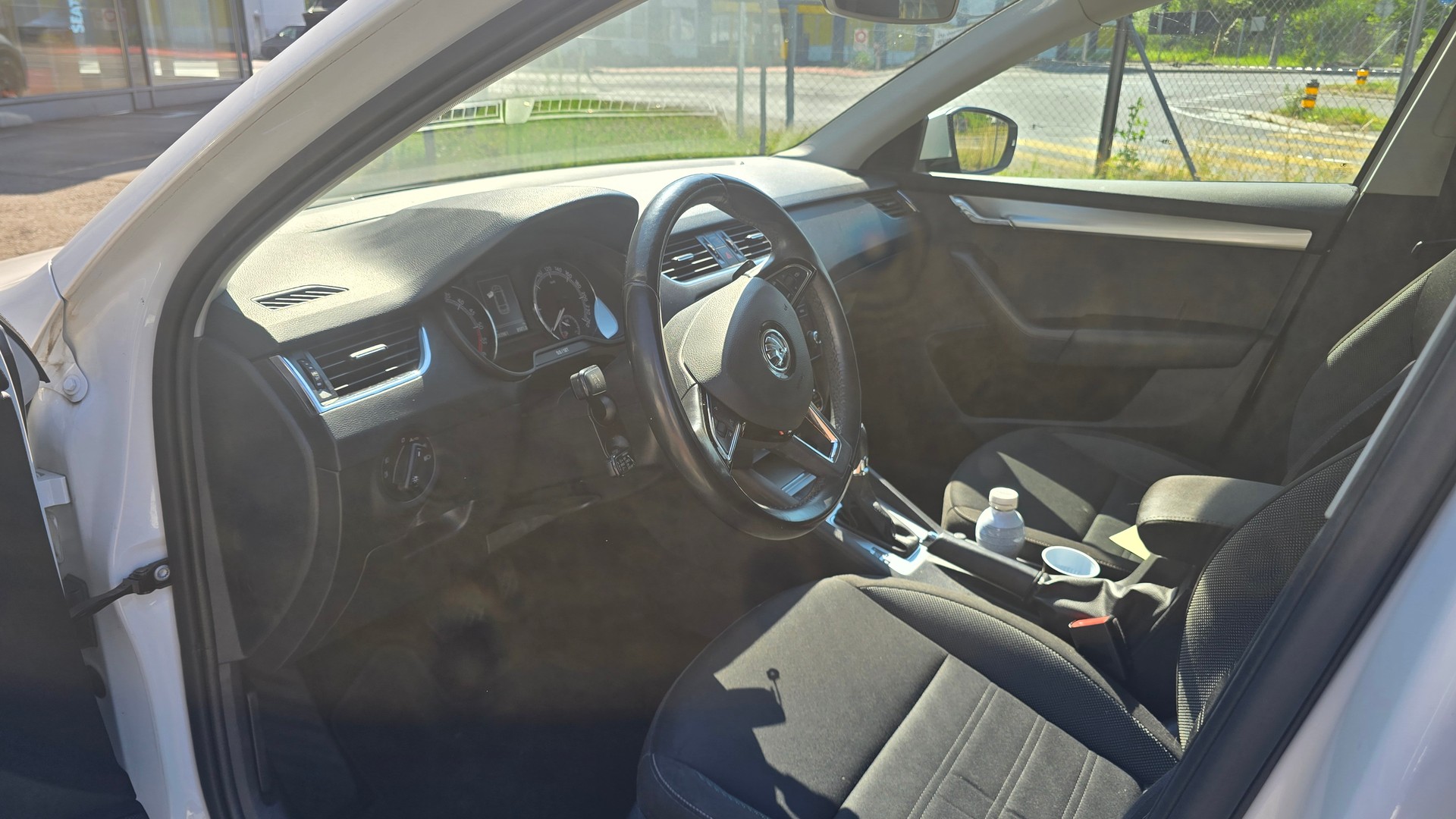 SKODA Octavia Combi 2.0 TDI Ambition *FRISCH AB MFK-image-14