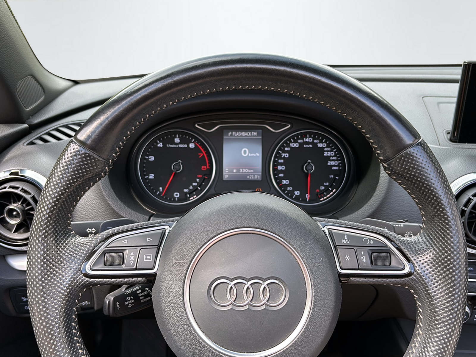 AUDI A3 Cabriolet 1.8 T FSI Ambition qu. S-Tr.-image-11