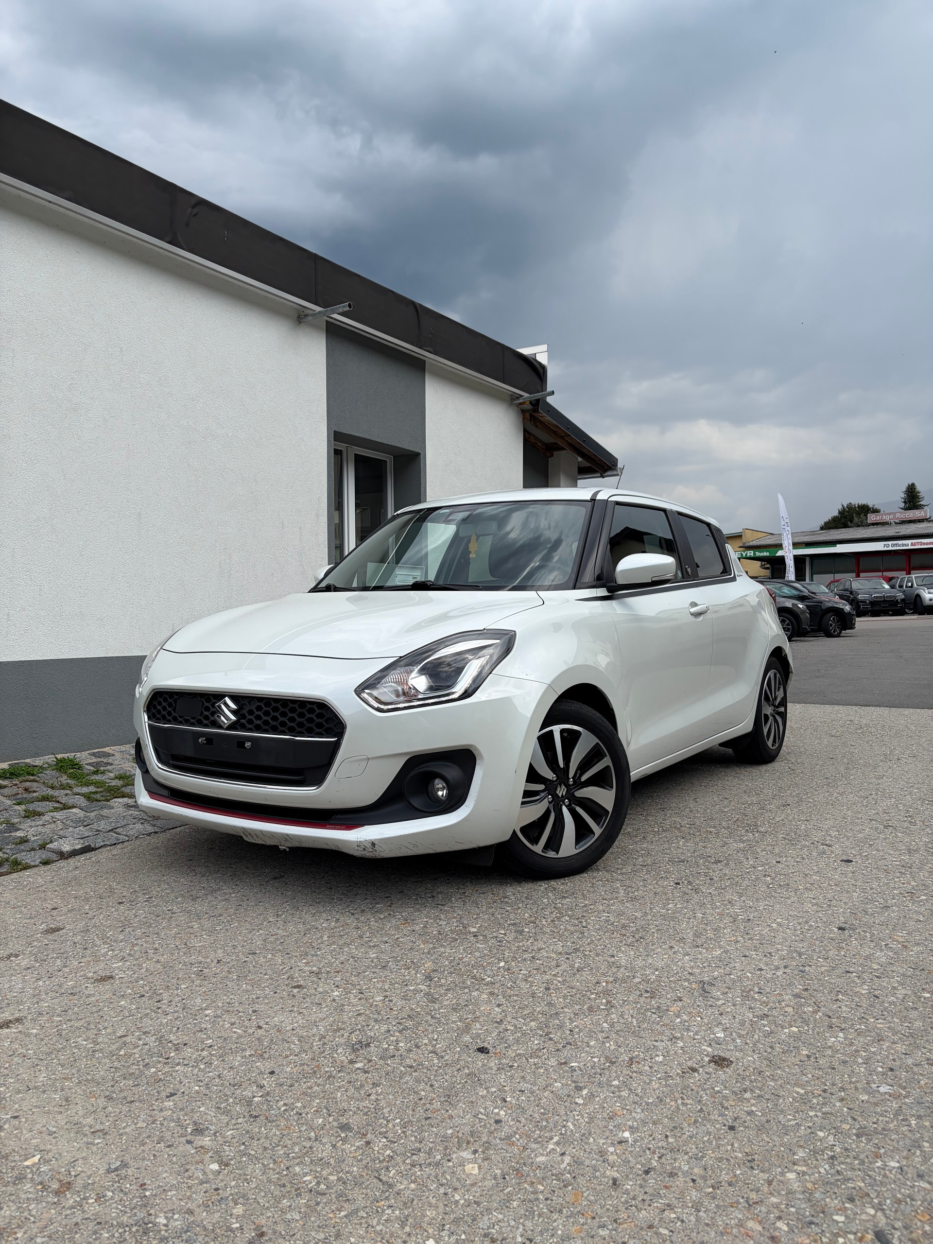 SUZUKI Swift 1.0 12V SHVS Sergio Cellano Top Hybrid-image-1